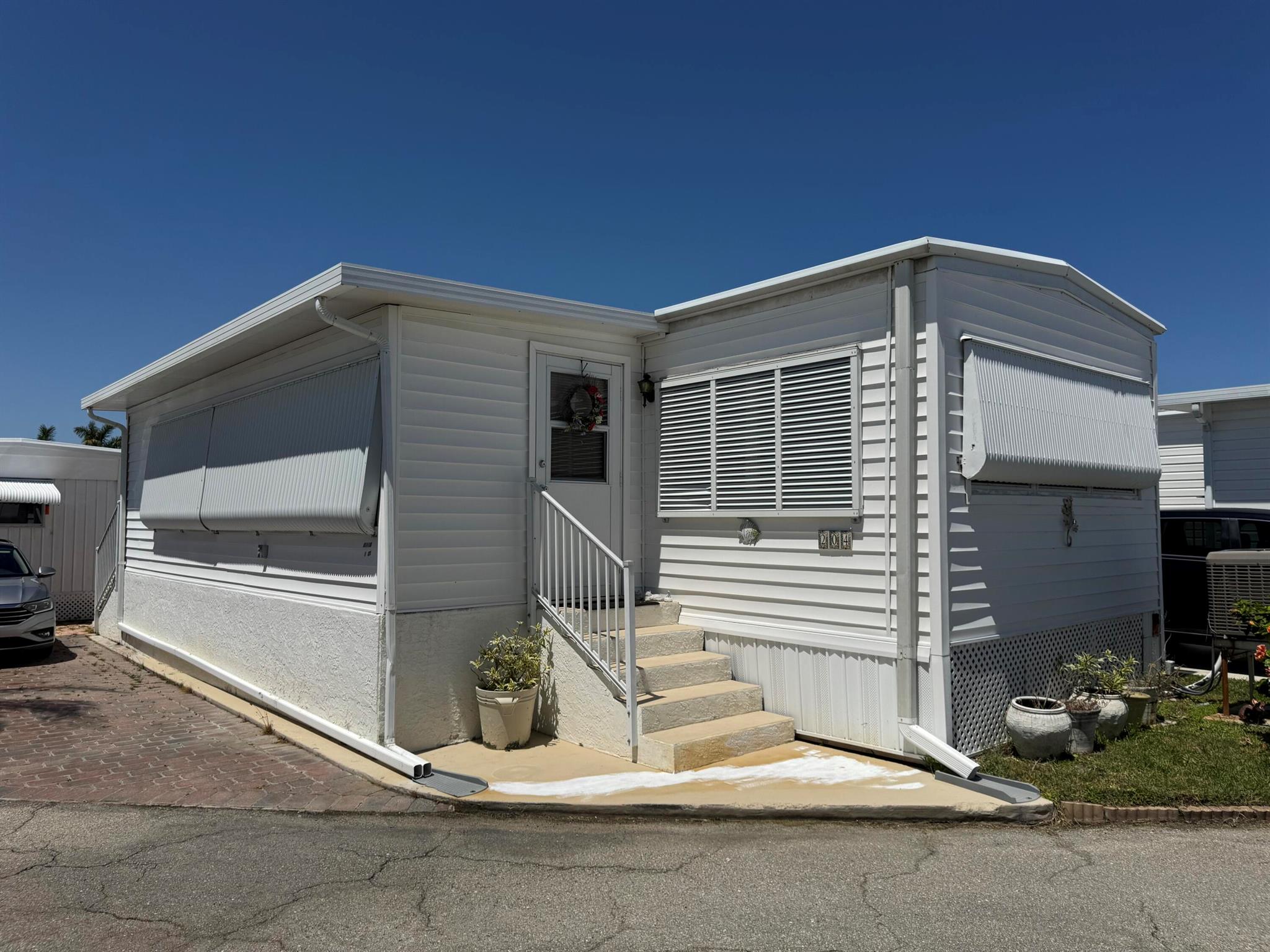 204 Palm Drive I Property Photo