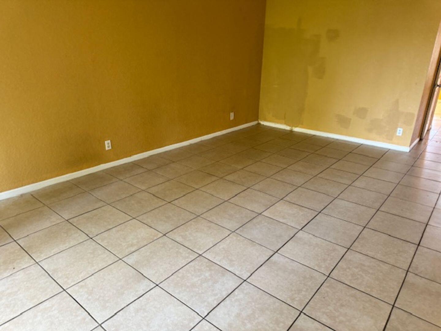 1161 Golden Lakes Boulevard 1314 Property Photo 3