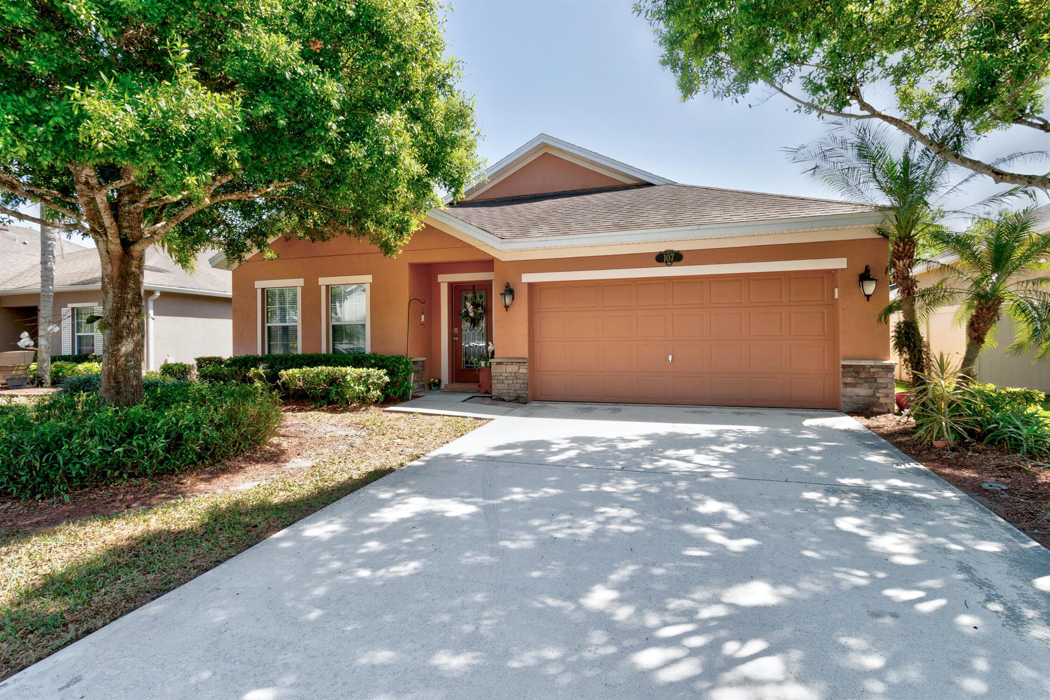 107 Carlisle Way Property Photo 1