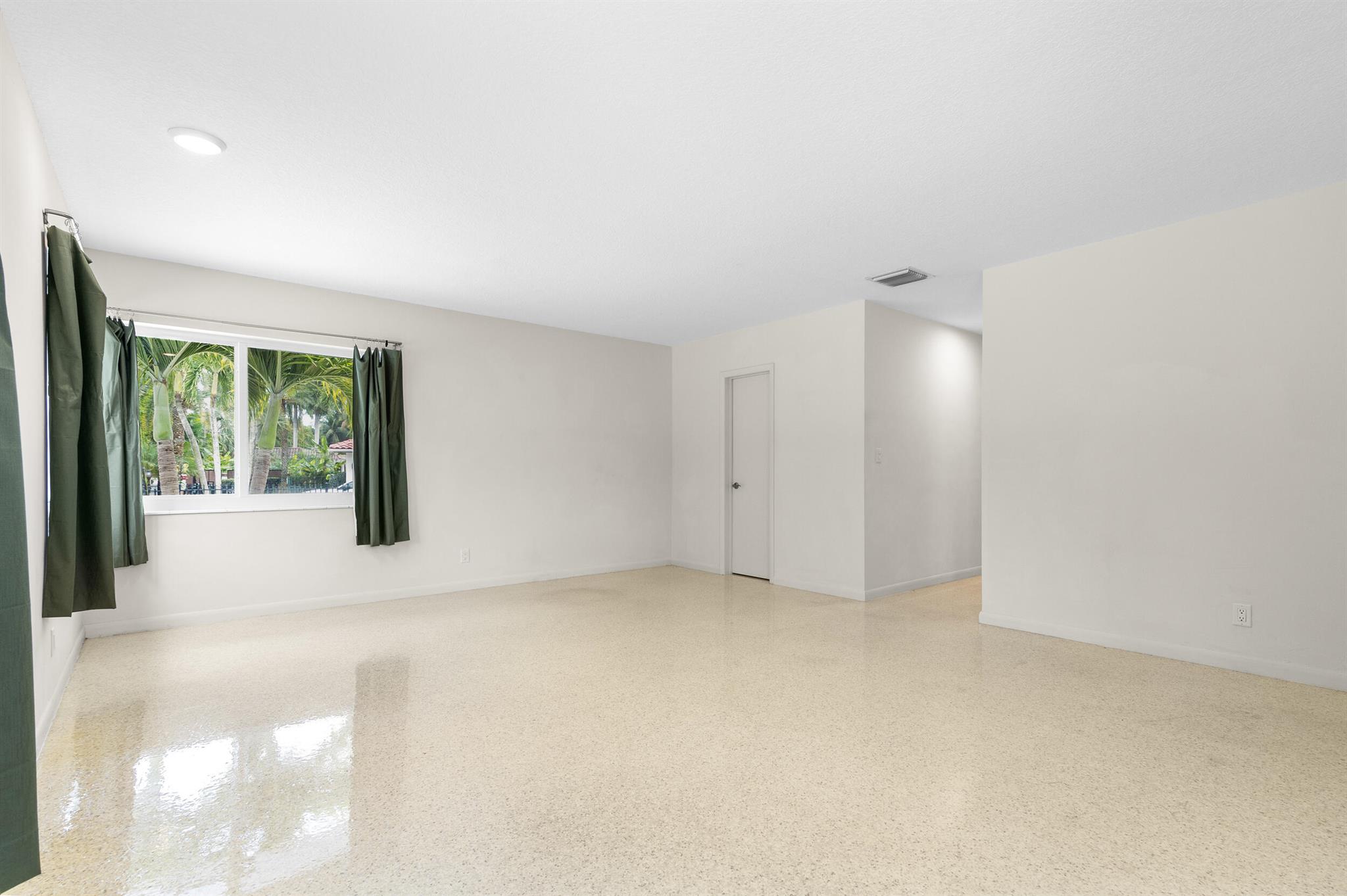 2341 Sw 26th Avenue Property Photo 16