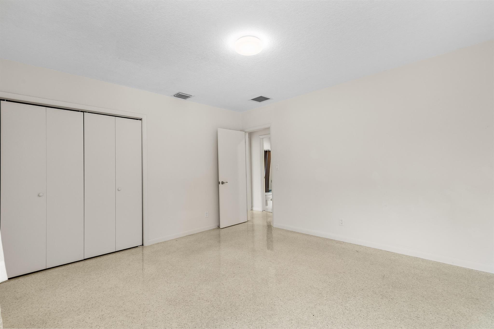 2341 Sw 26th Avenue Property Photo 20