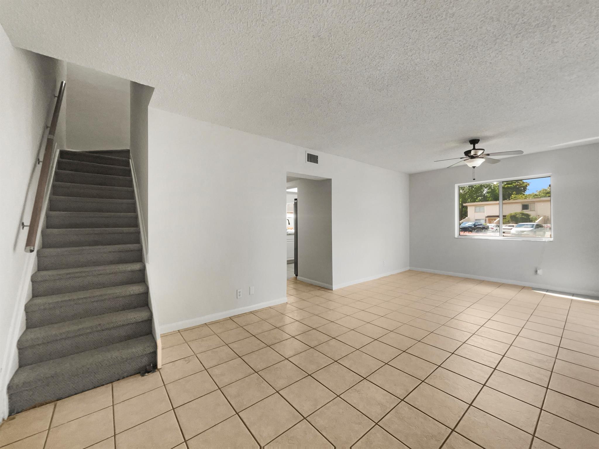 1521 Nw 80th Avenue H Property Photo 3