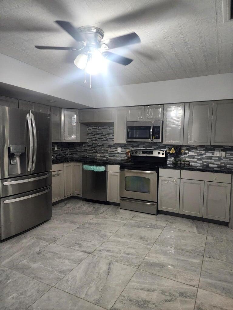 3xxx Sw 16th Street Property Photo 1