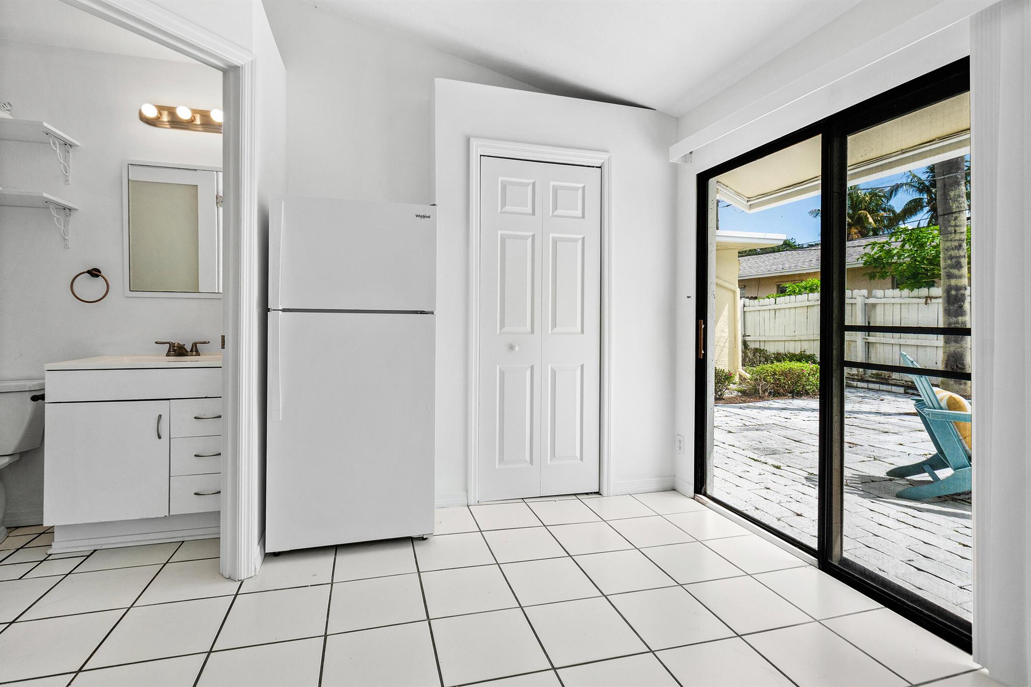624 Allen Avenue D Property Photo 11
