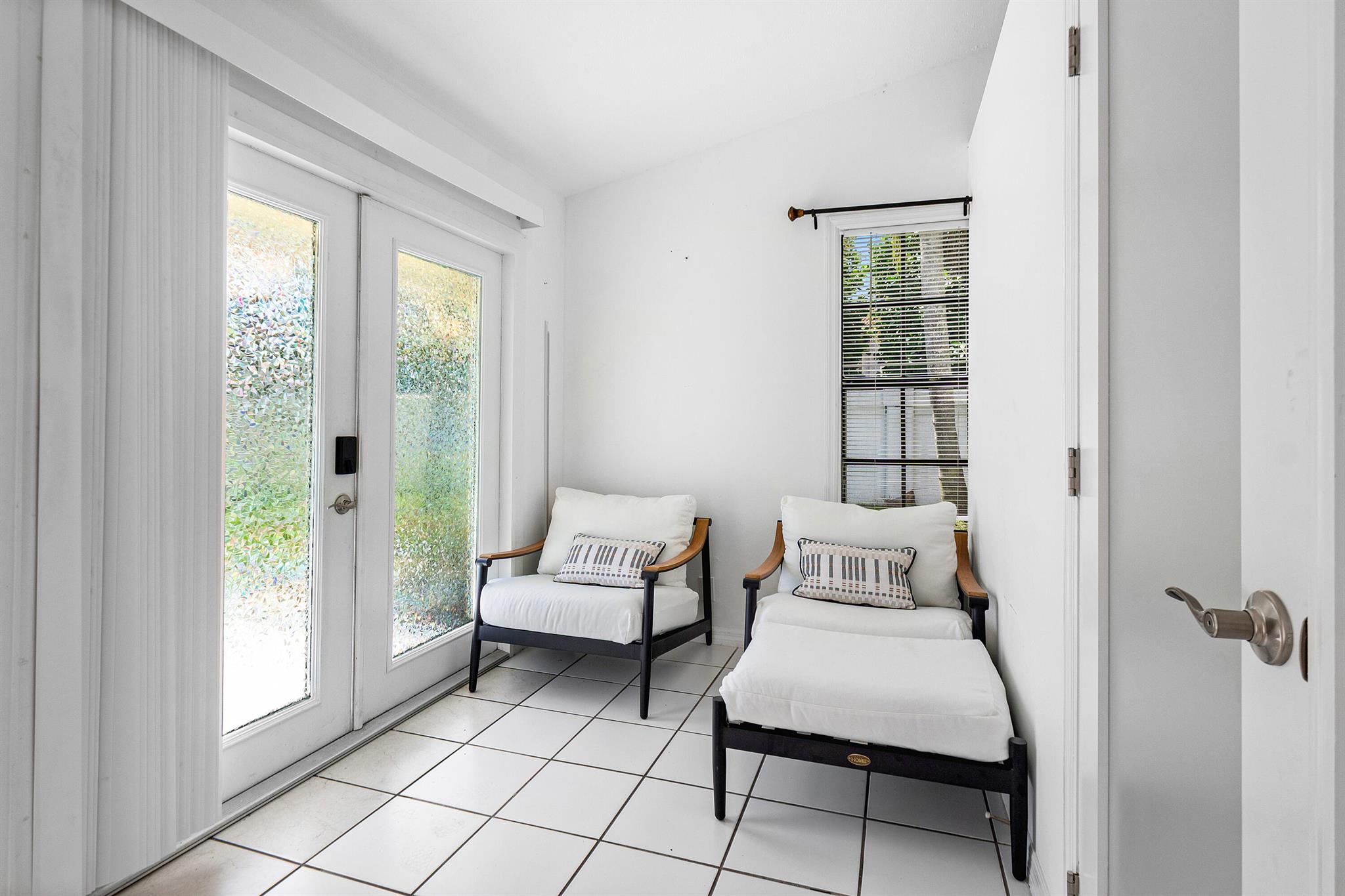 624 Allen Avenue D Property Photo 15