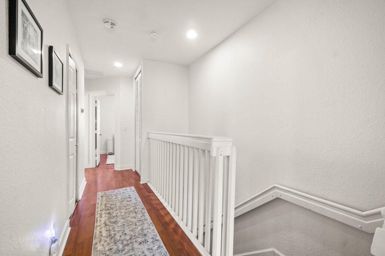 521 Bayfront Drive Property Photo 25