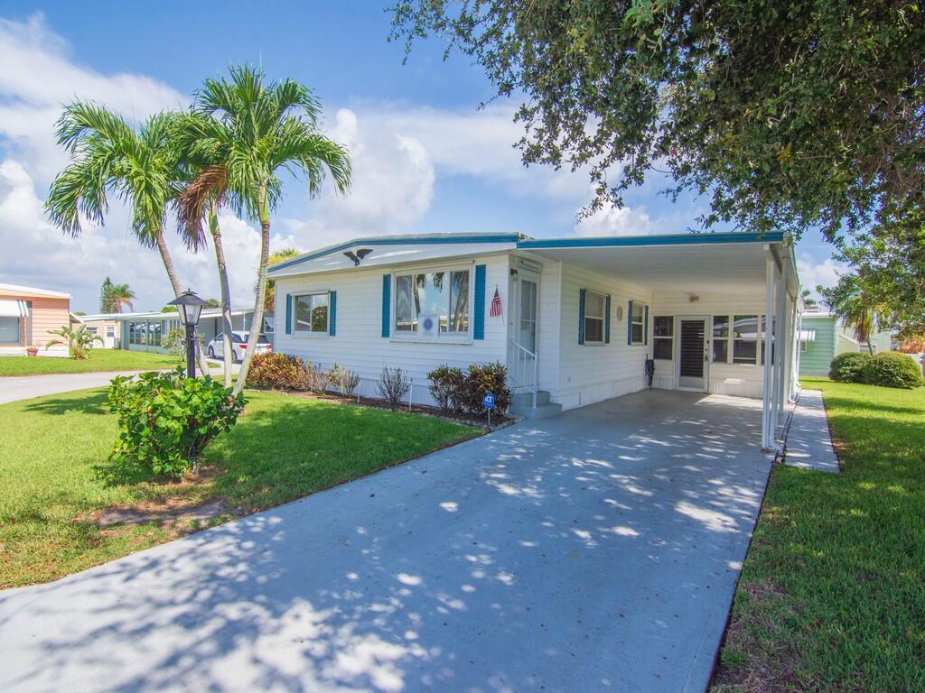 264 Ne Cameo Way Property Photo