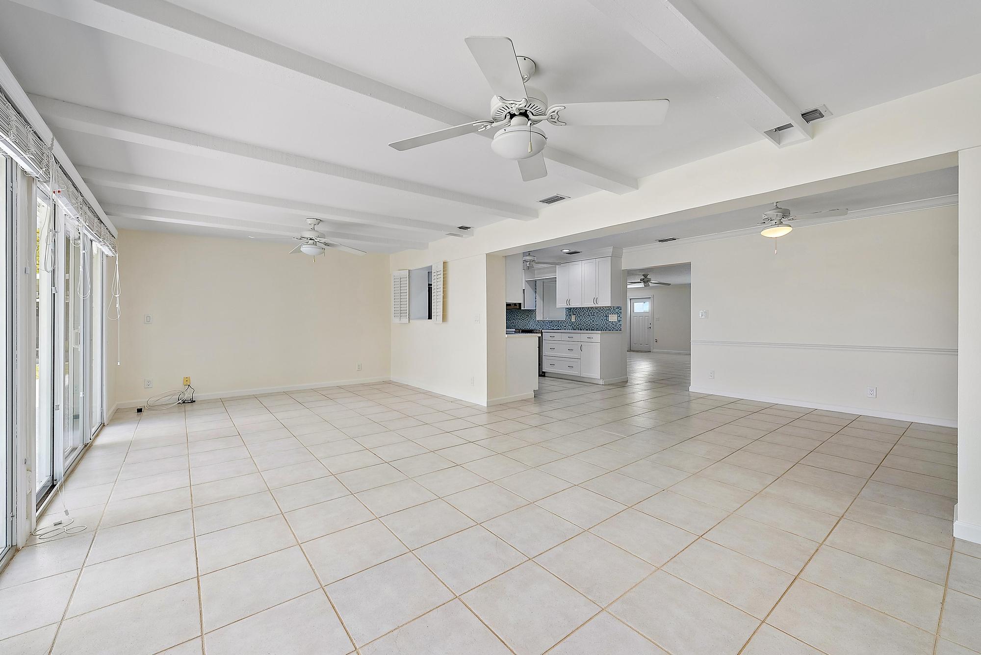 1109 Florentine Way Property Photo 7