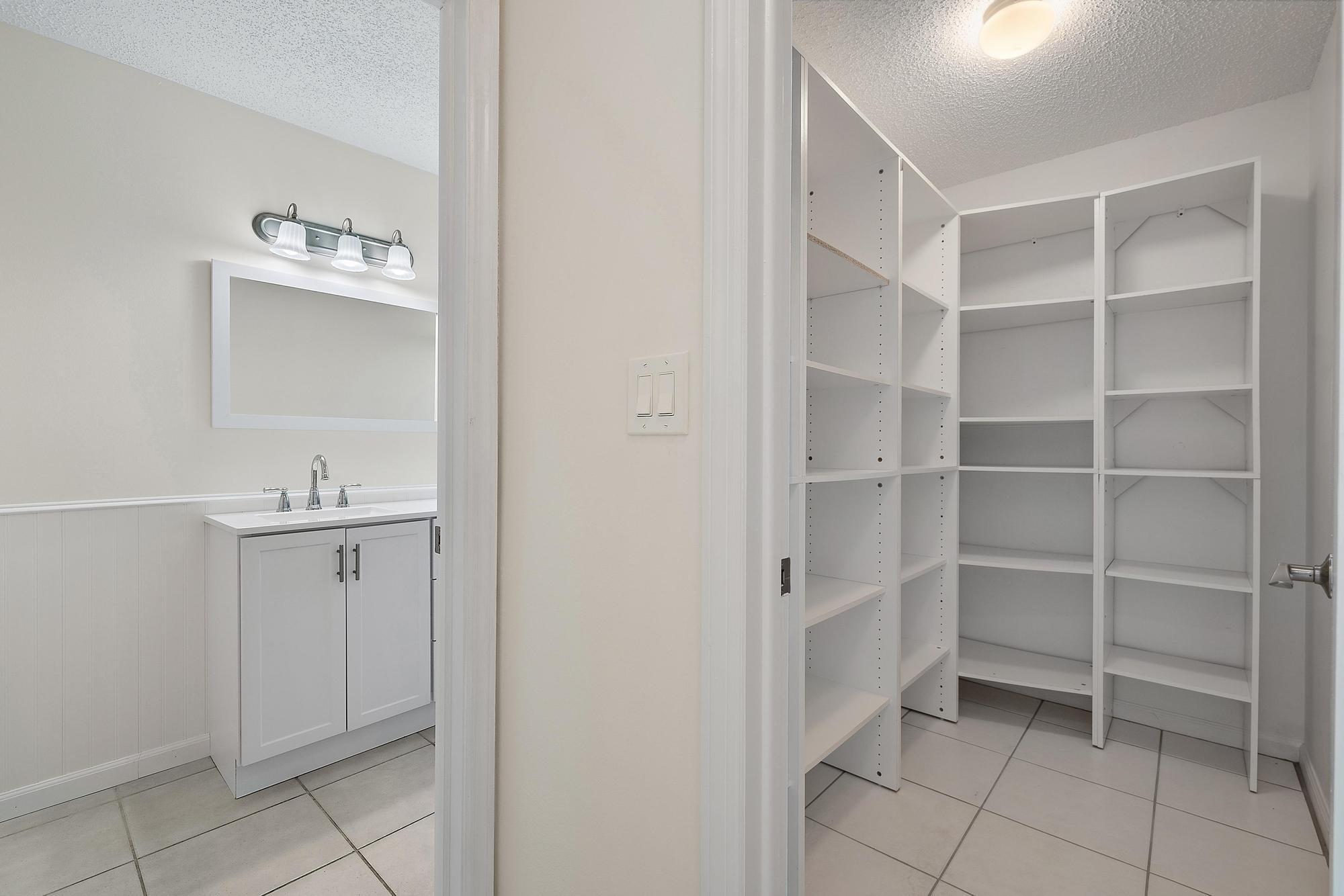 1109 Florentine Way Property Photo 16