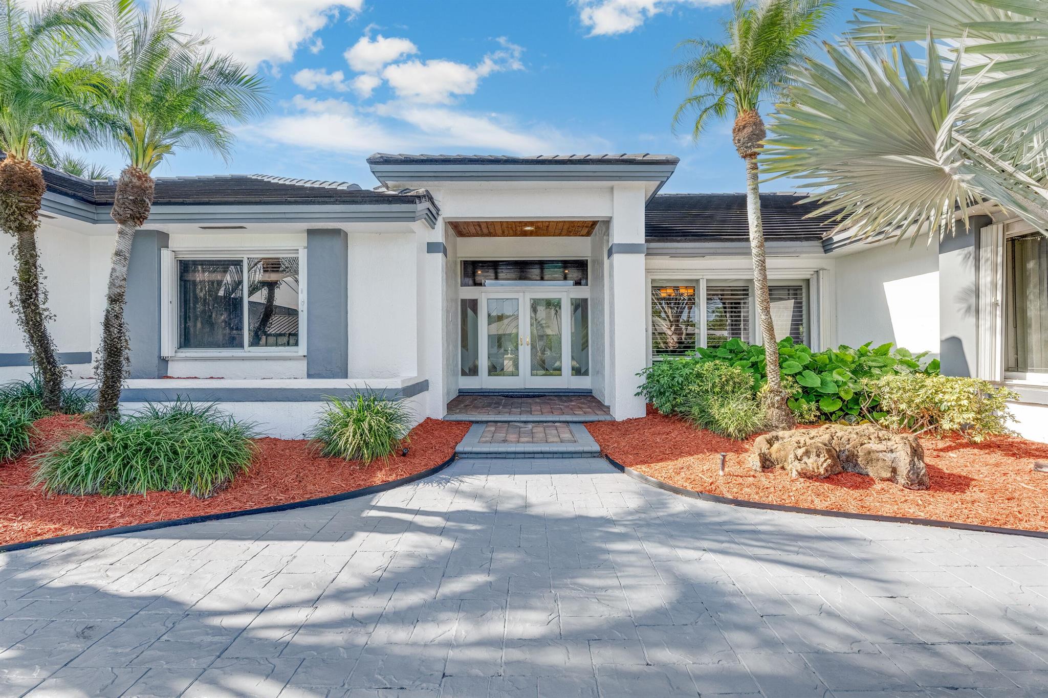 10080 SW 145th Street Picture