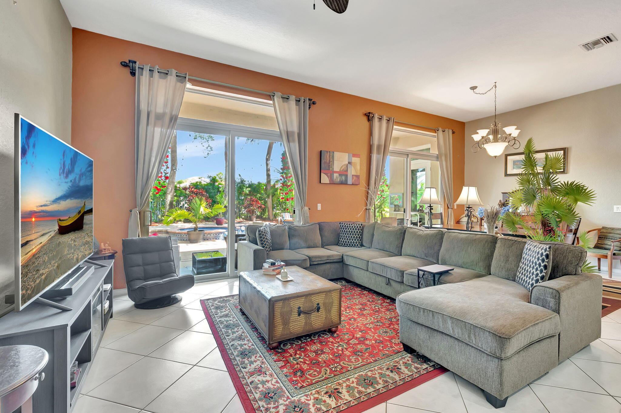 5215 Ventura Drive Property Photo 17