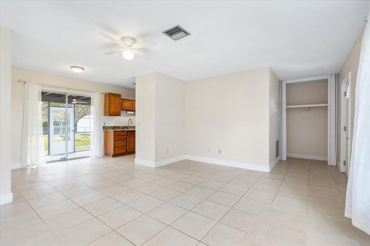 748 Altura Street Property Photo 12