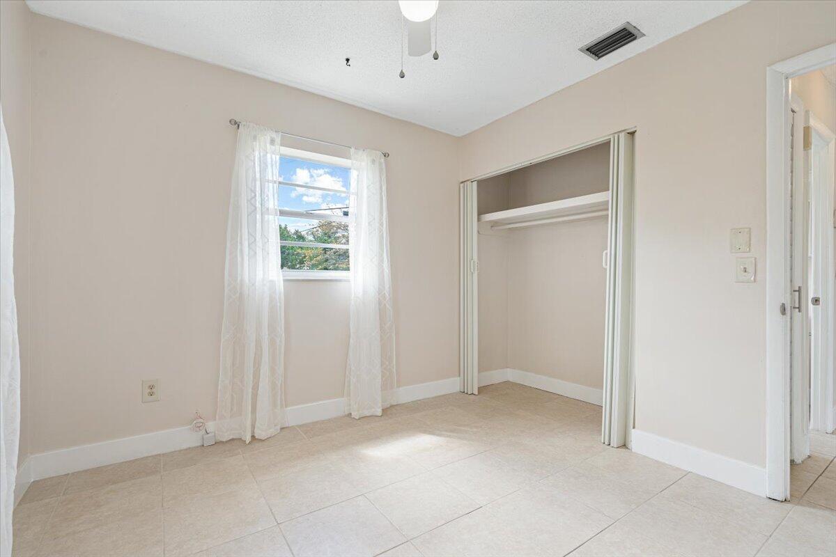 748 Altura Street Property Photo 19