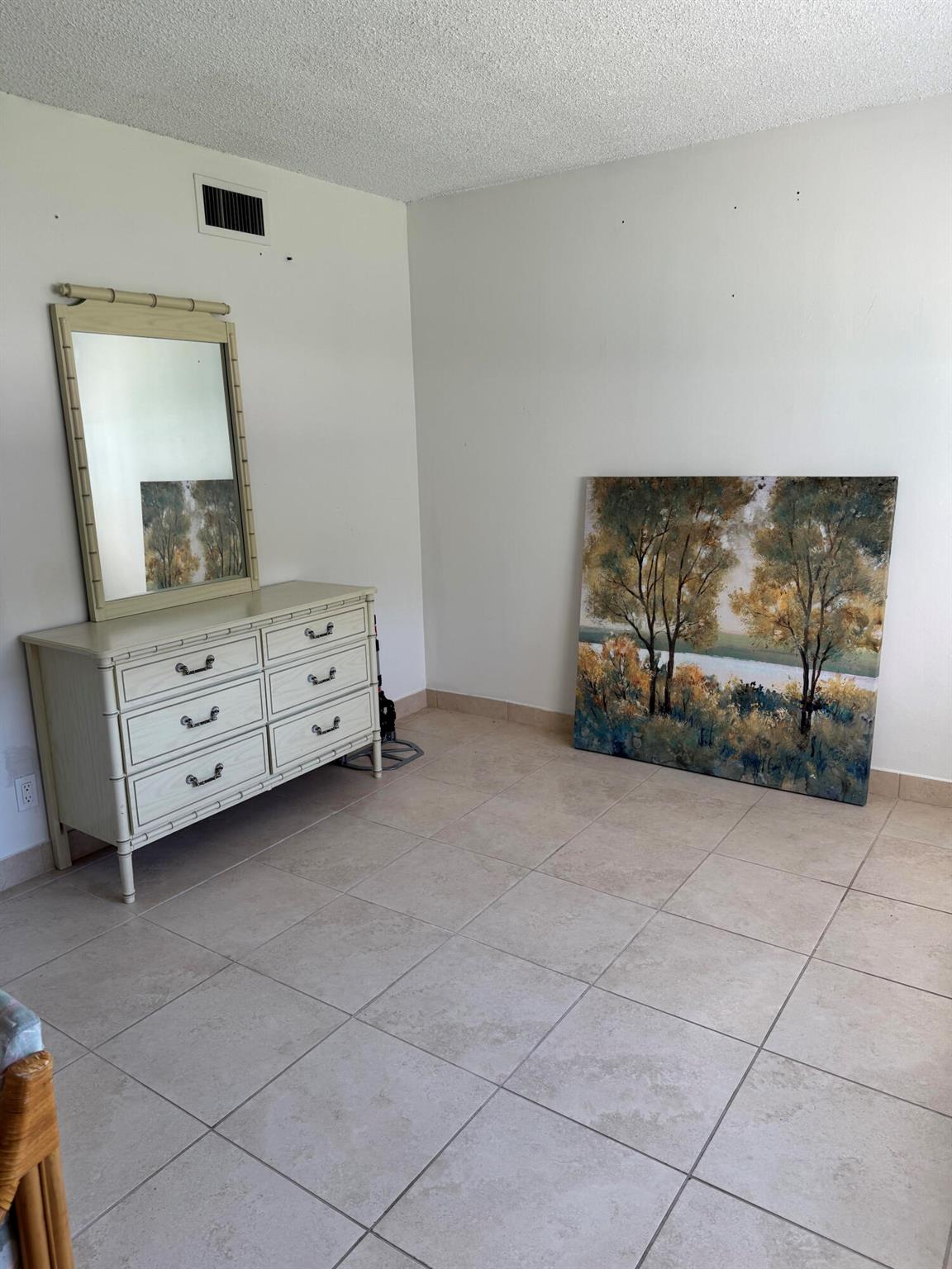 721 Lori Drive 113 Property Photo 11