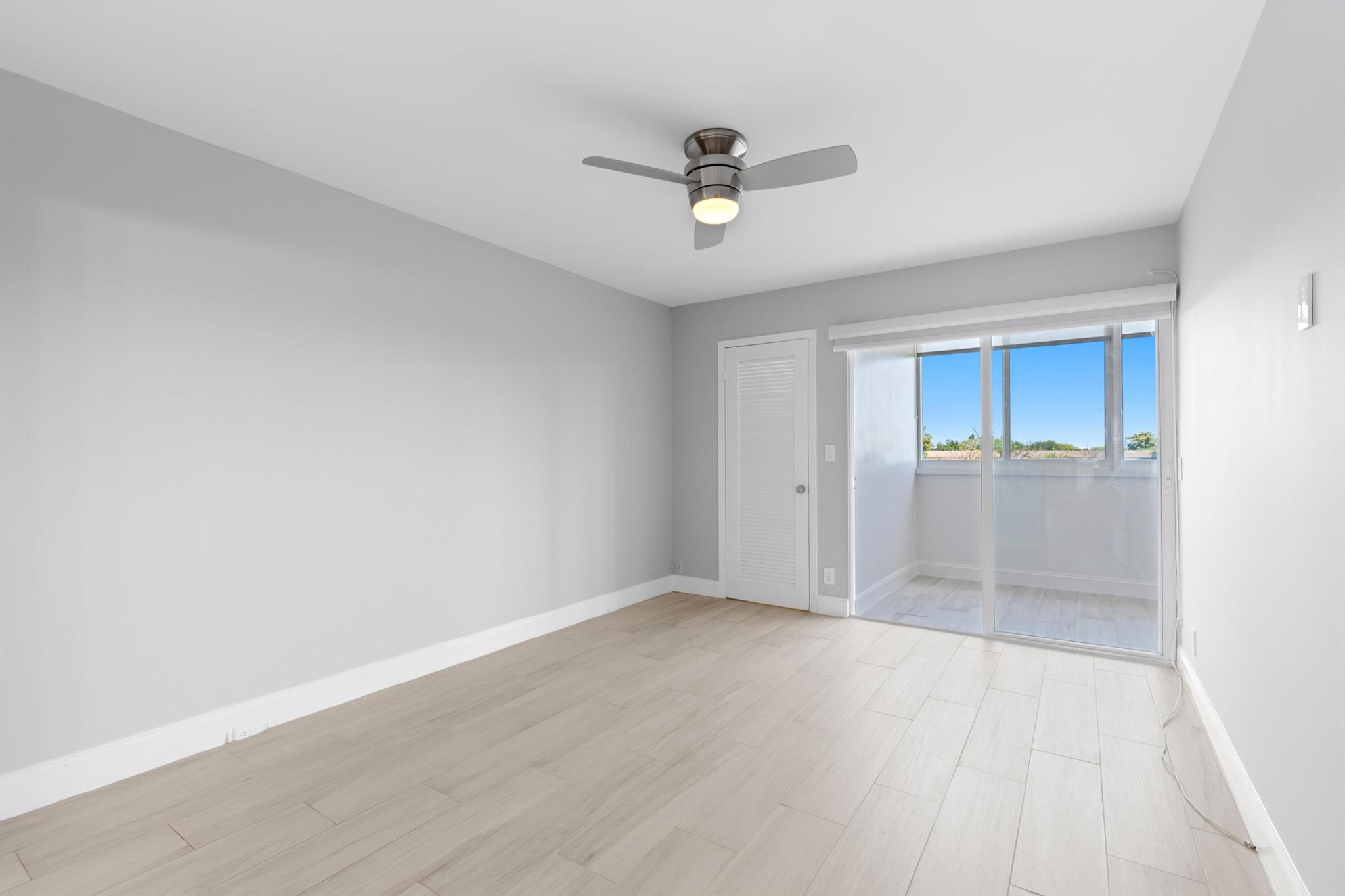 4042 Newcastle C Property Photo 13