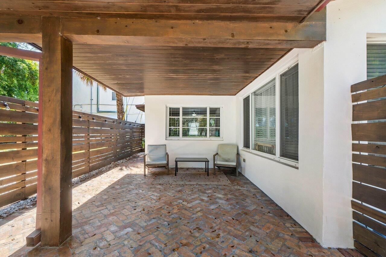 706 Sunset Road C Property Photo 2
