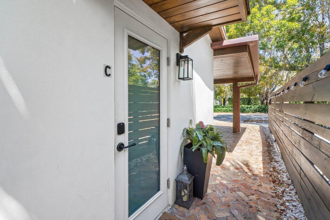 706 Sunset Road C Property Photo 4