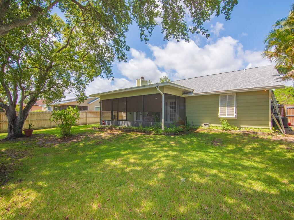 437 Thomas Street Property Photo 7
