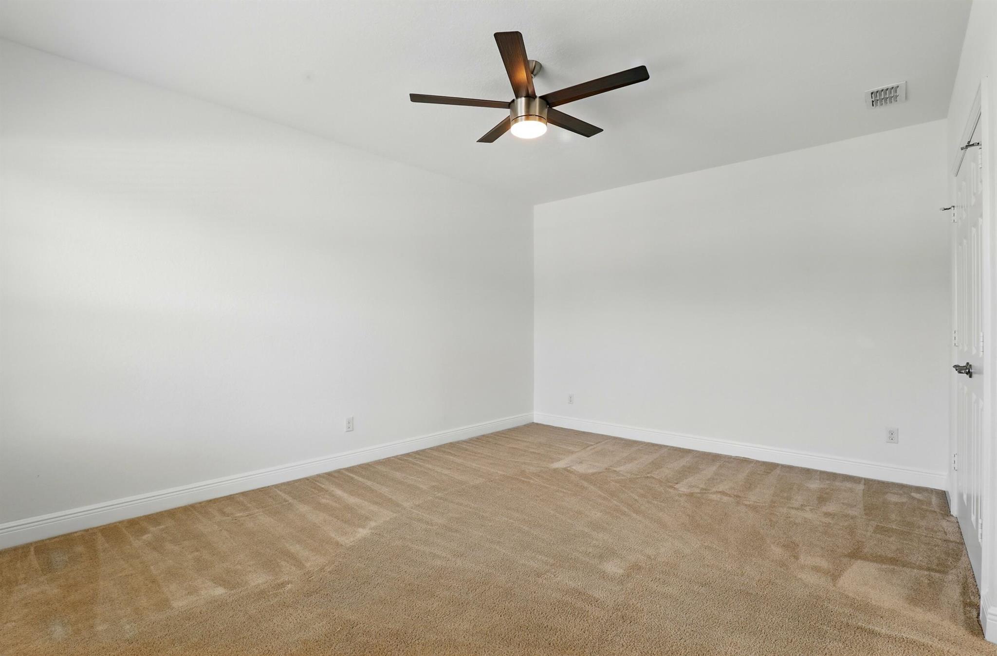 228 Se Via Visconti Property Photo 23