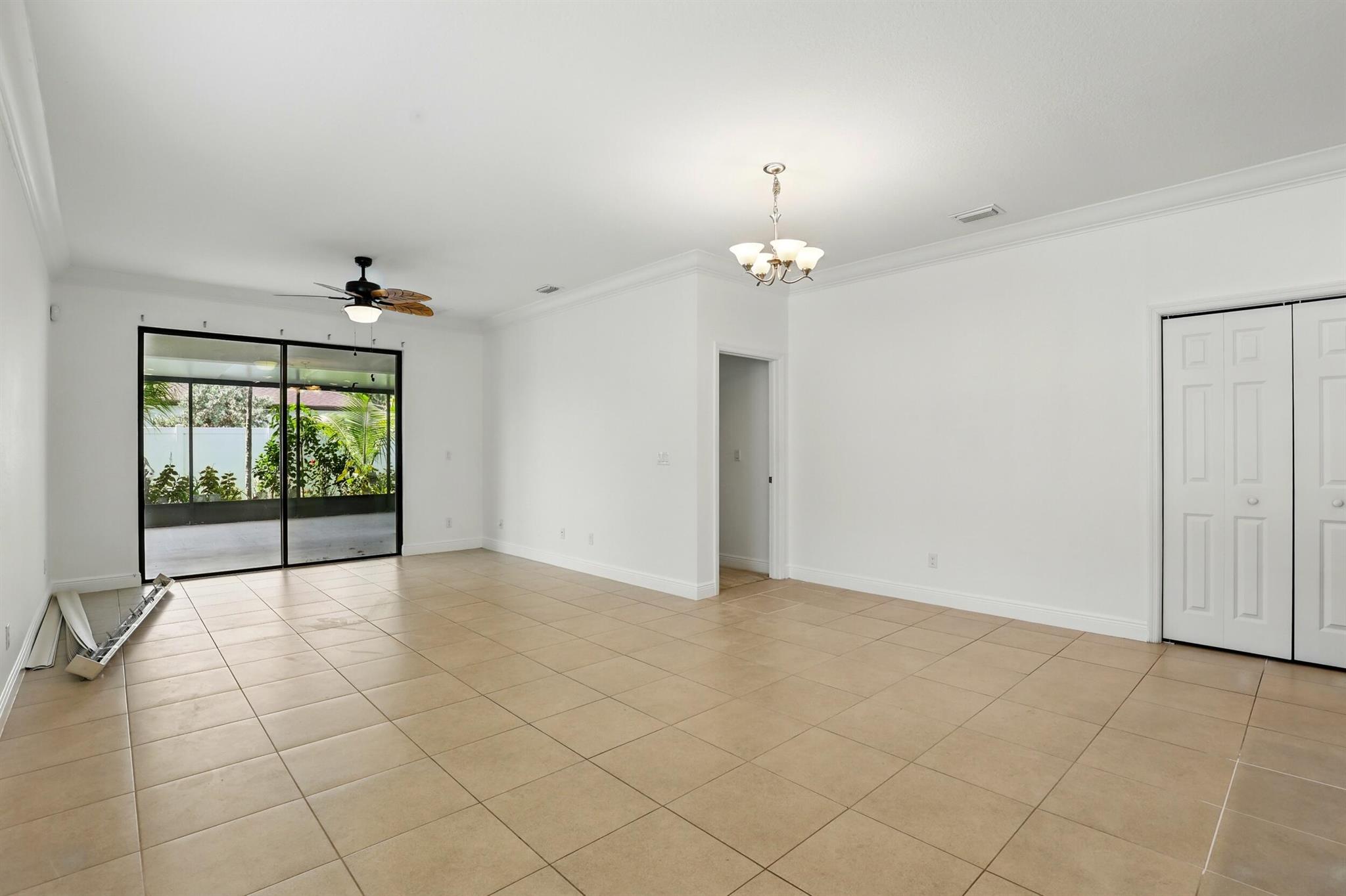 228 Se Via Visconti Property Photo 24
