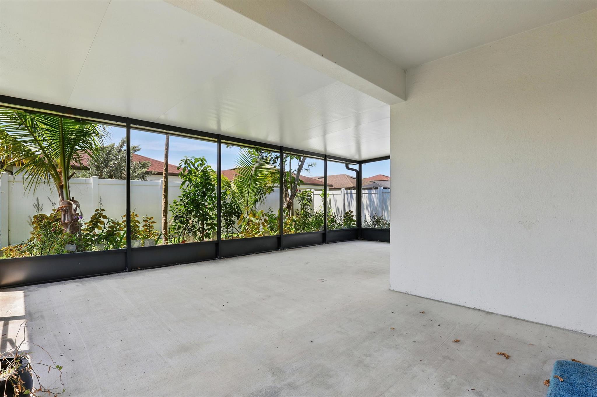 228 Se Via Visconti Property Photo 30
