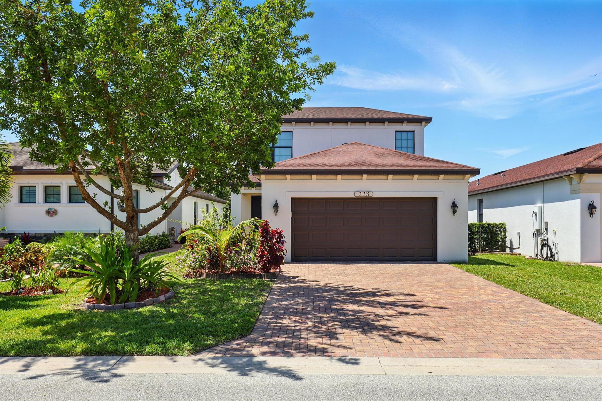 228 Se Via Visconti Property Photo 37