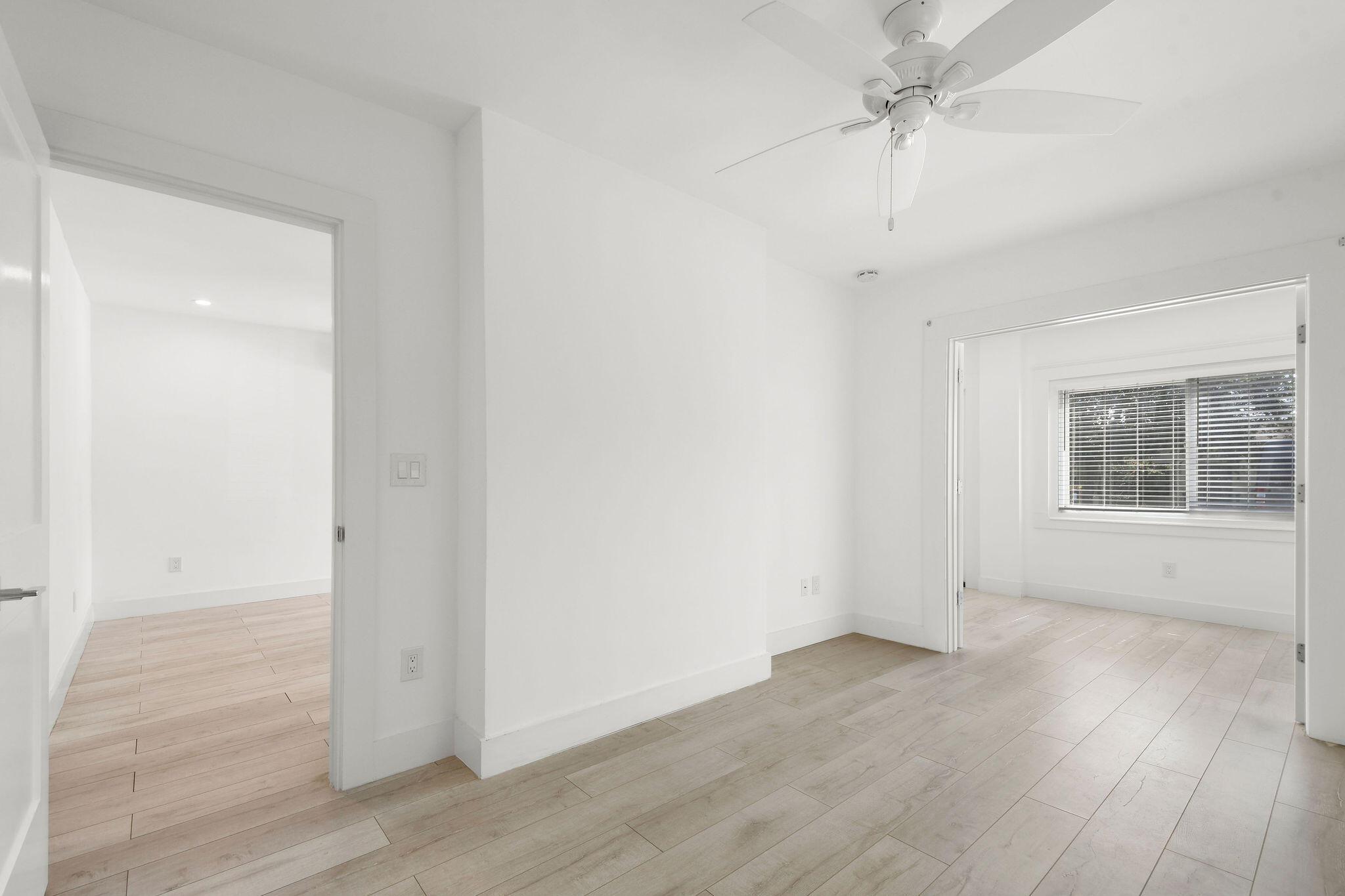 605 N Lakeside Drive Unit 1 Property Photo 4