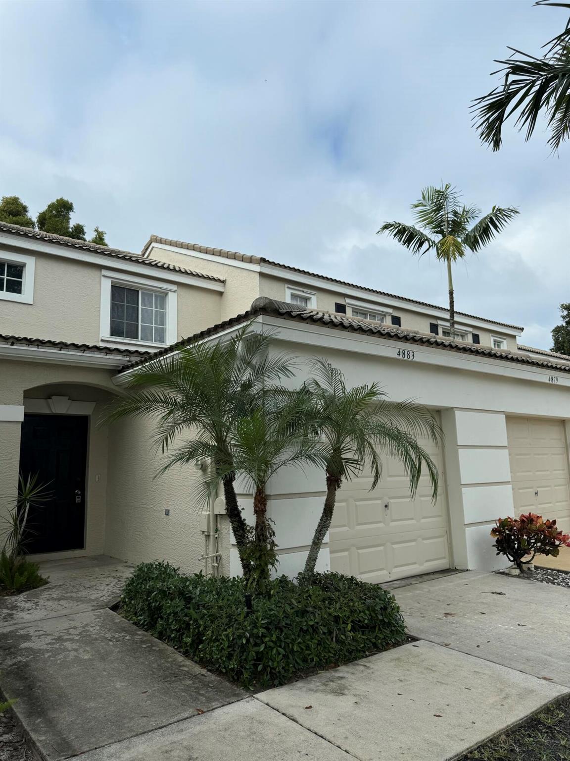 4883 Palmbrooke Circle Property Photo 1
