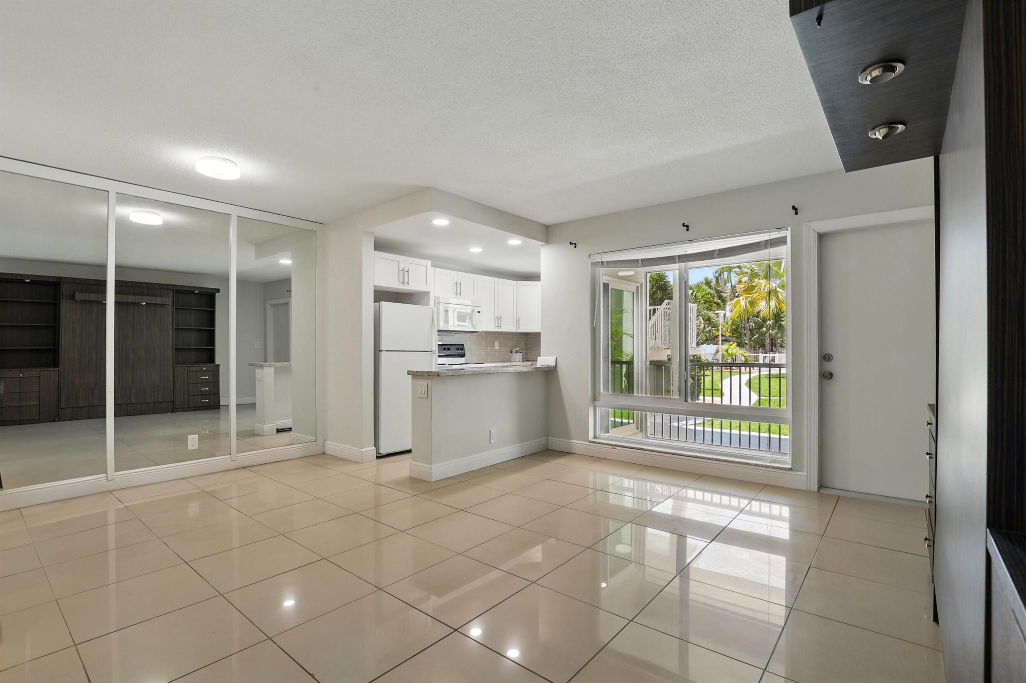 1439 S Ocean Boulevard 102 Property Photo 10