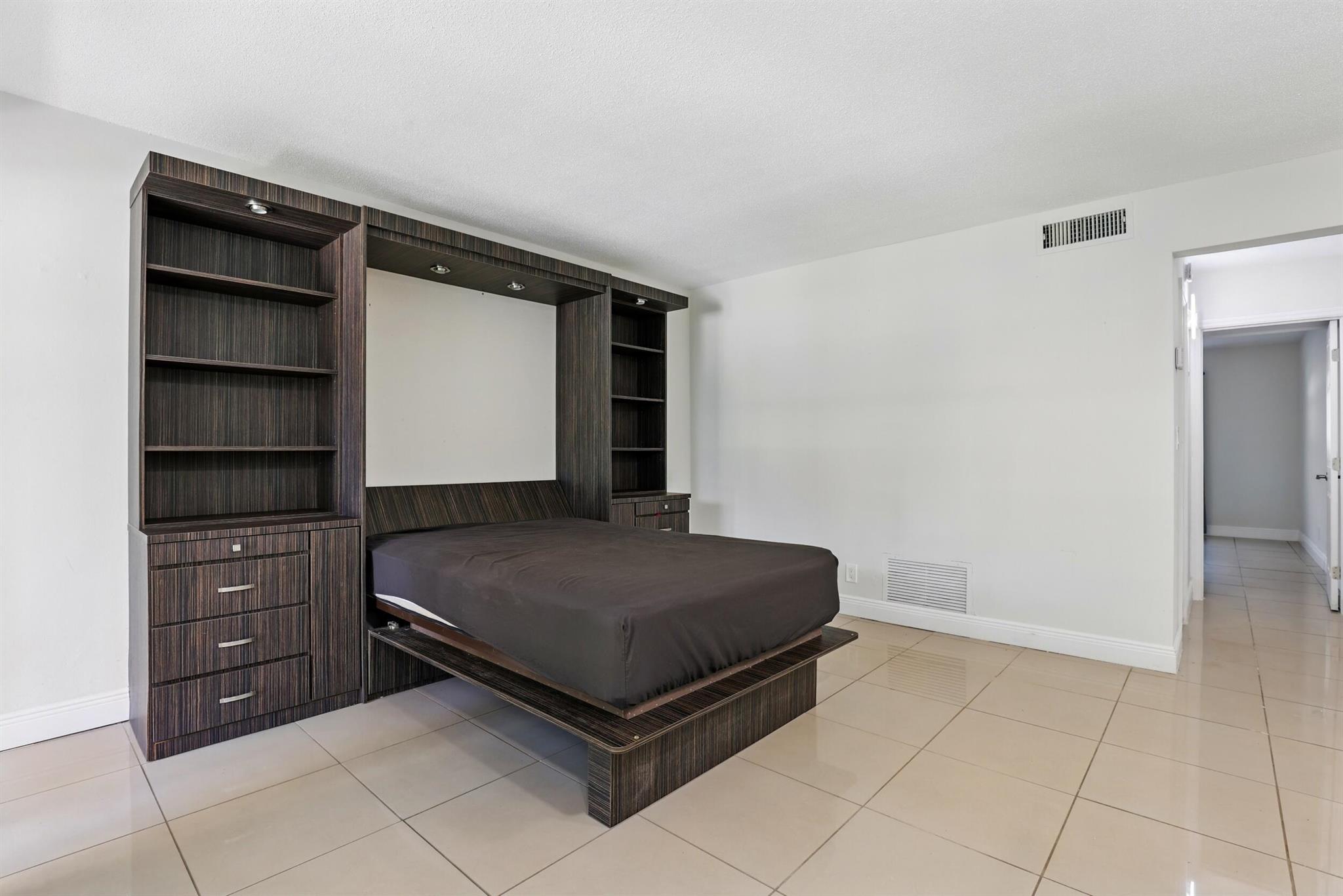 1439 S Ocean Boulevard 102 Property Photo 12