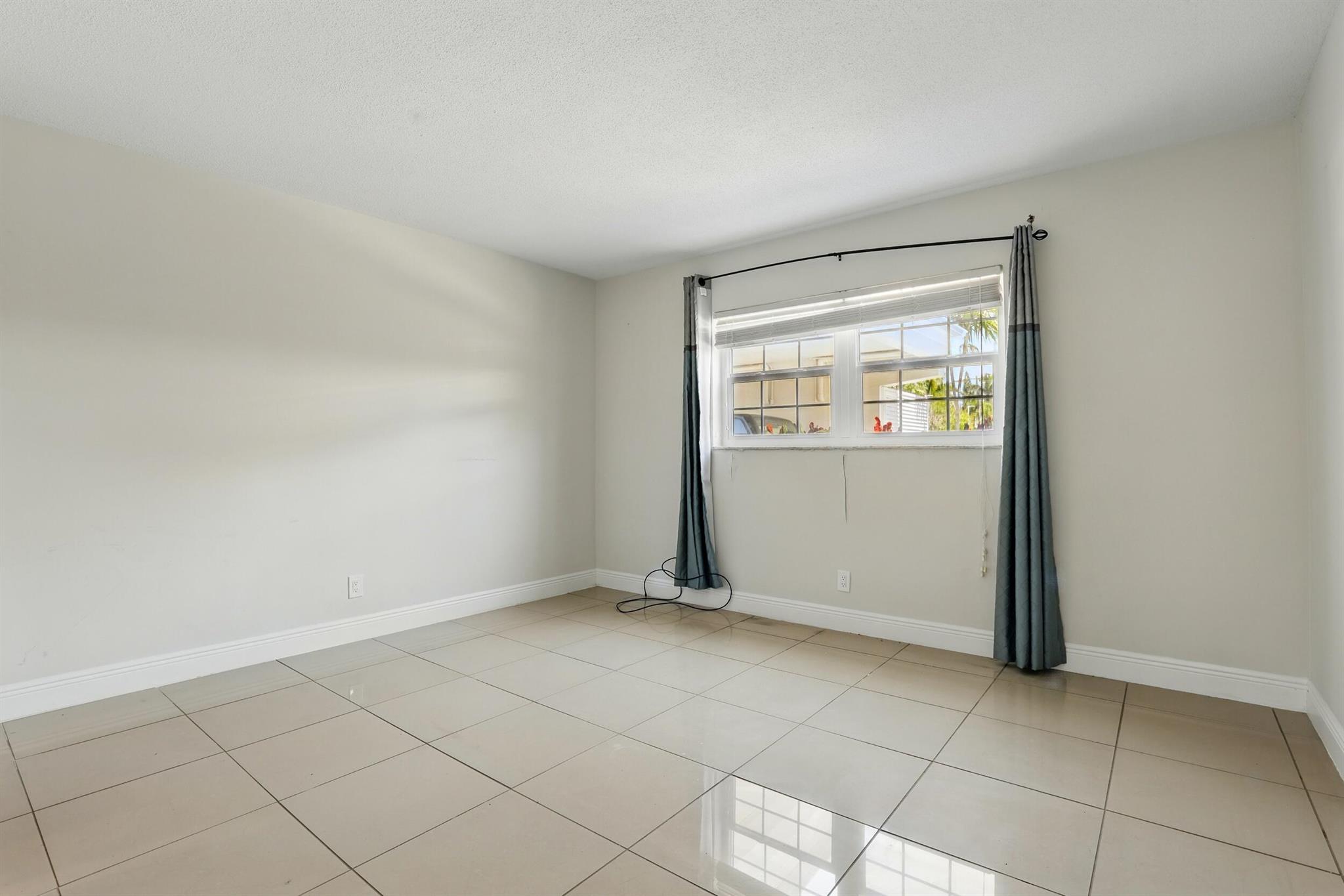 1439 S Ocean Boulevard 102 Property Photo 16
