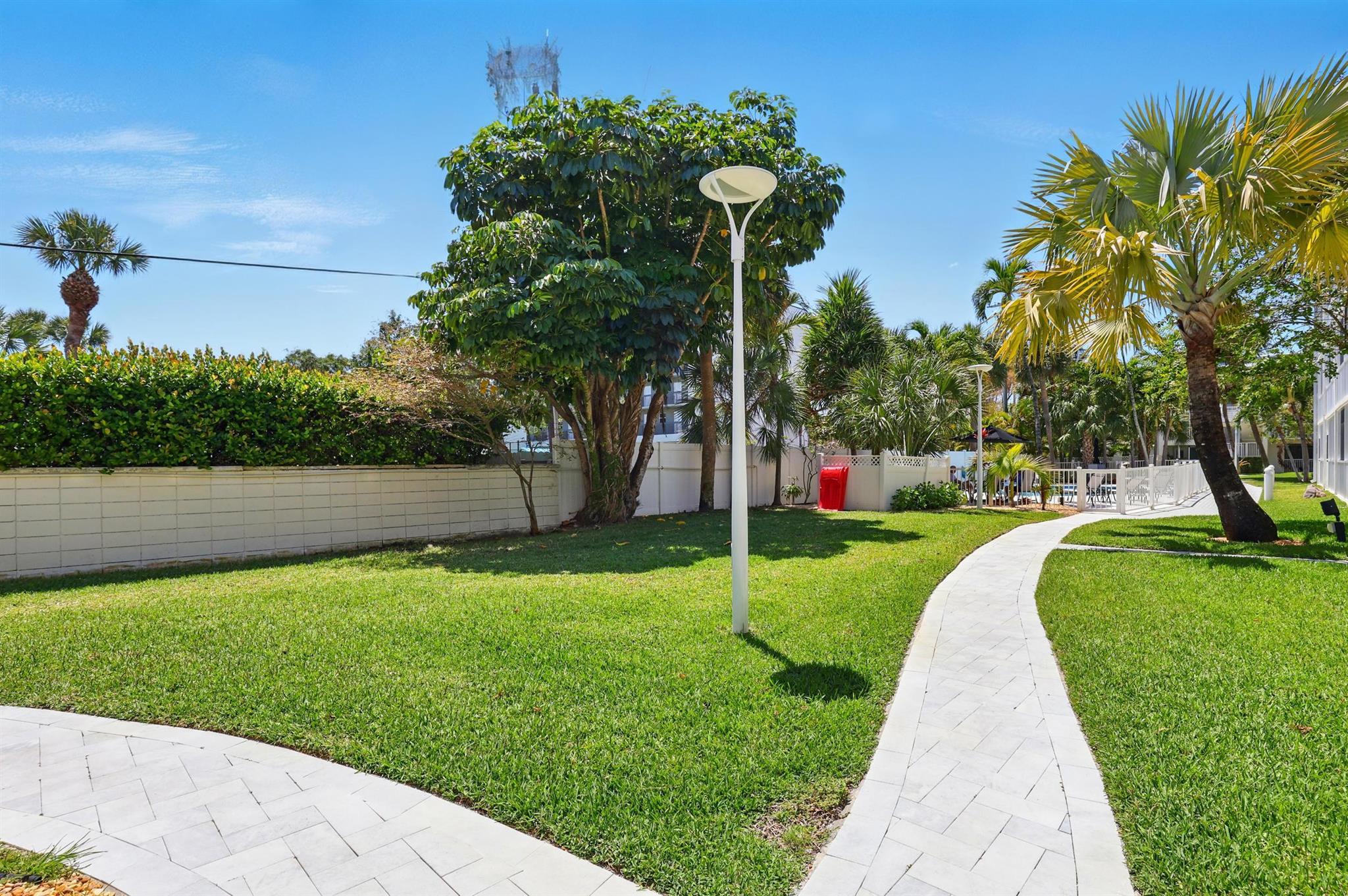 1439 S Ocean Boulevard 102 Property Photo 28