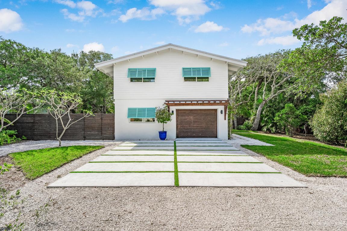 1881 E Pebble Path Property Photo 2