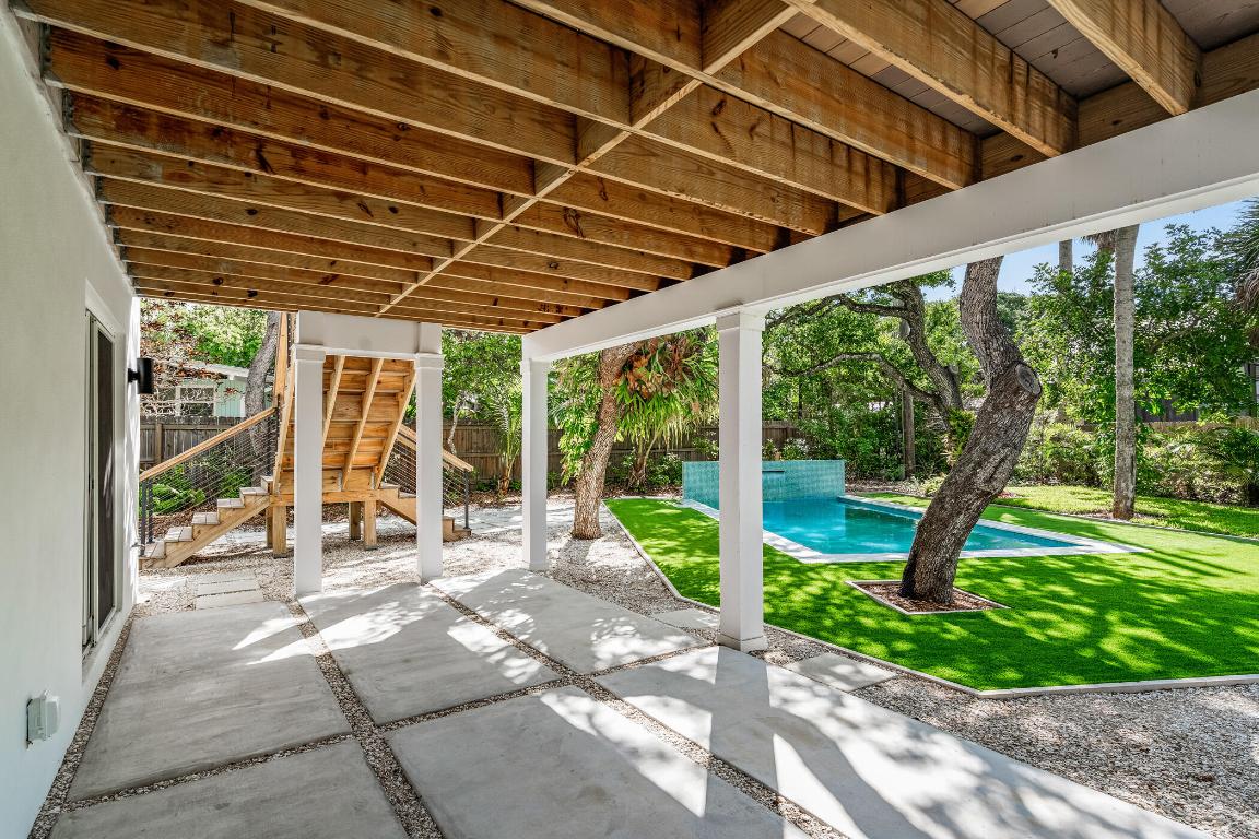 1881 E Pebble Path Property Photo 29