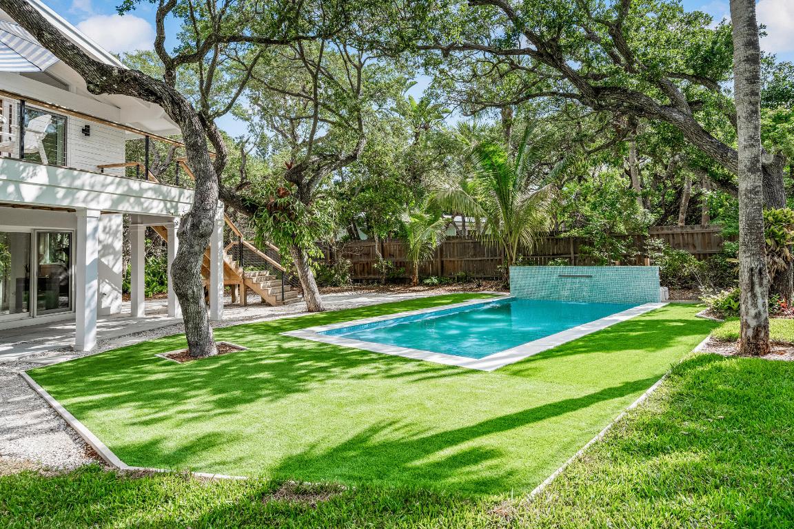 1881 E Pebble Path Property Photo 31