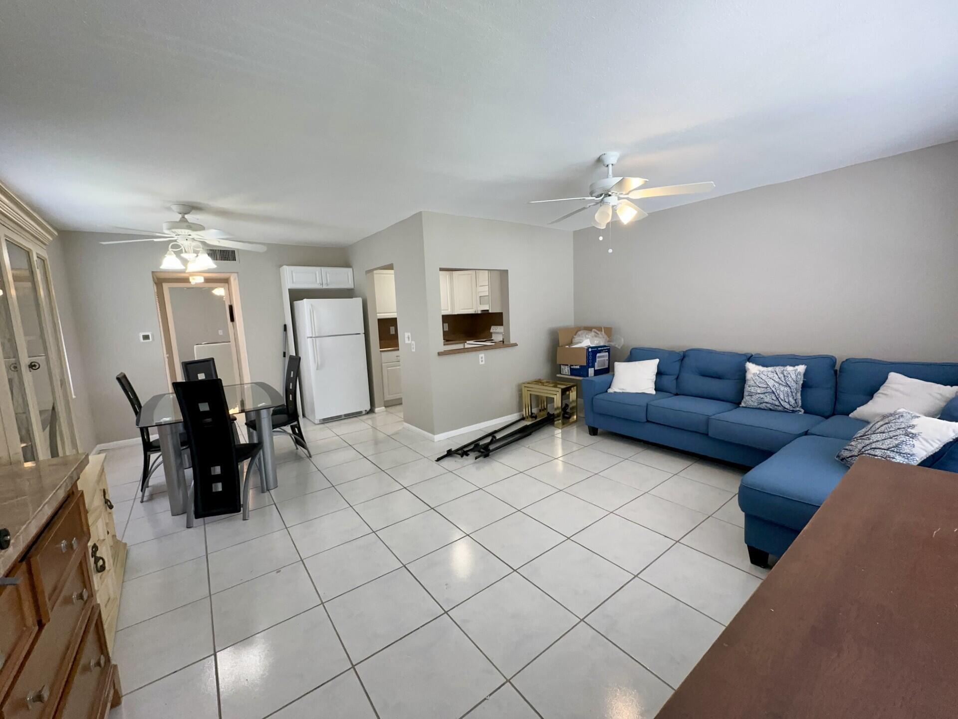 165 Coventry G Property Photo 1
