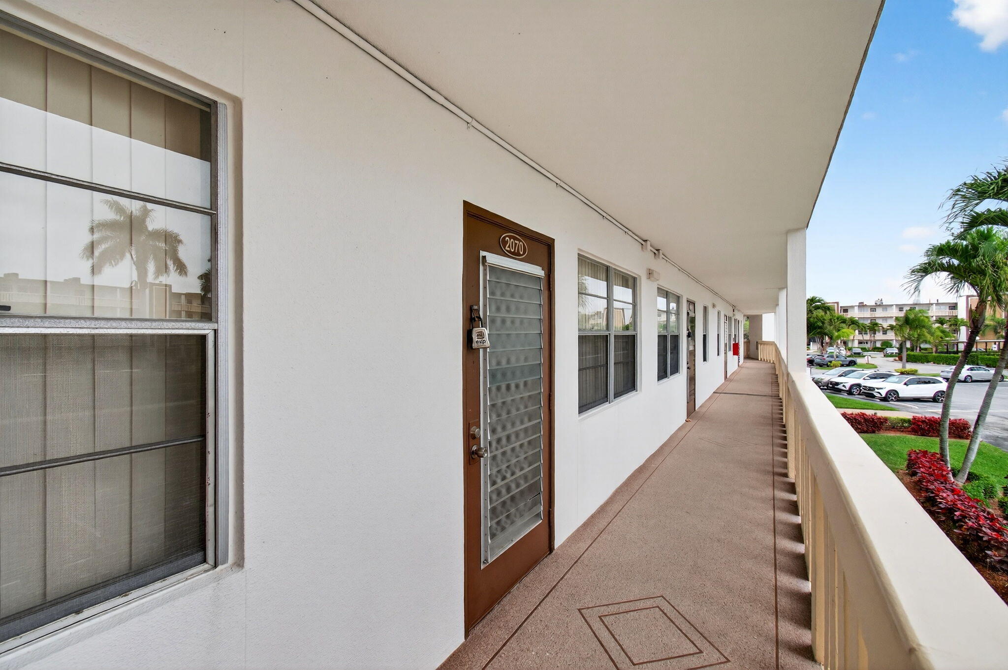 2070 Guildford D Property Photo 2
