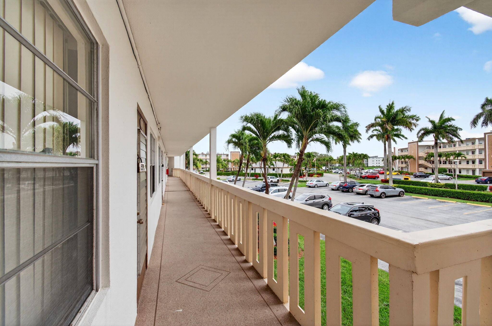 2070 Guildford D Property Photo 3