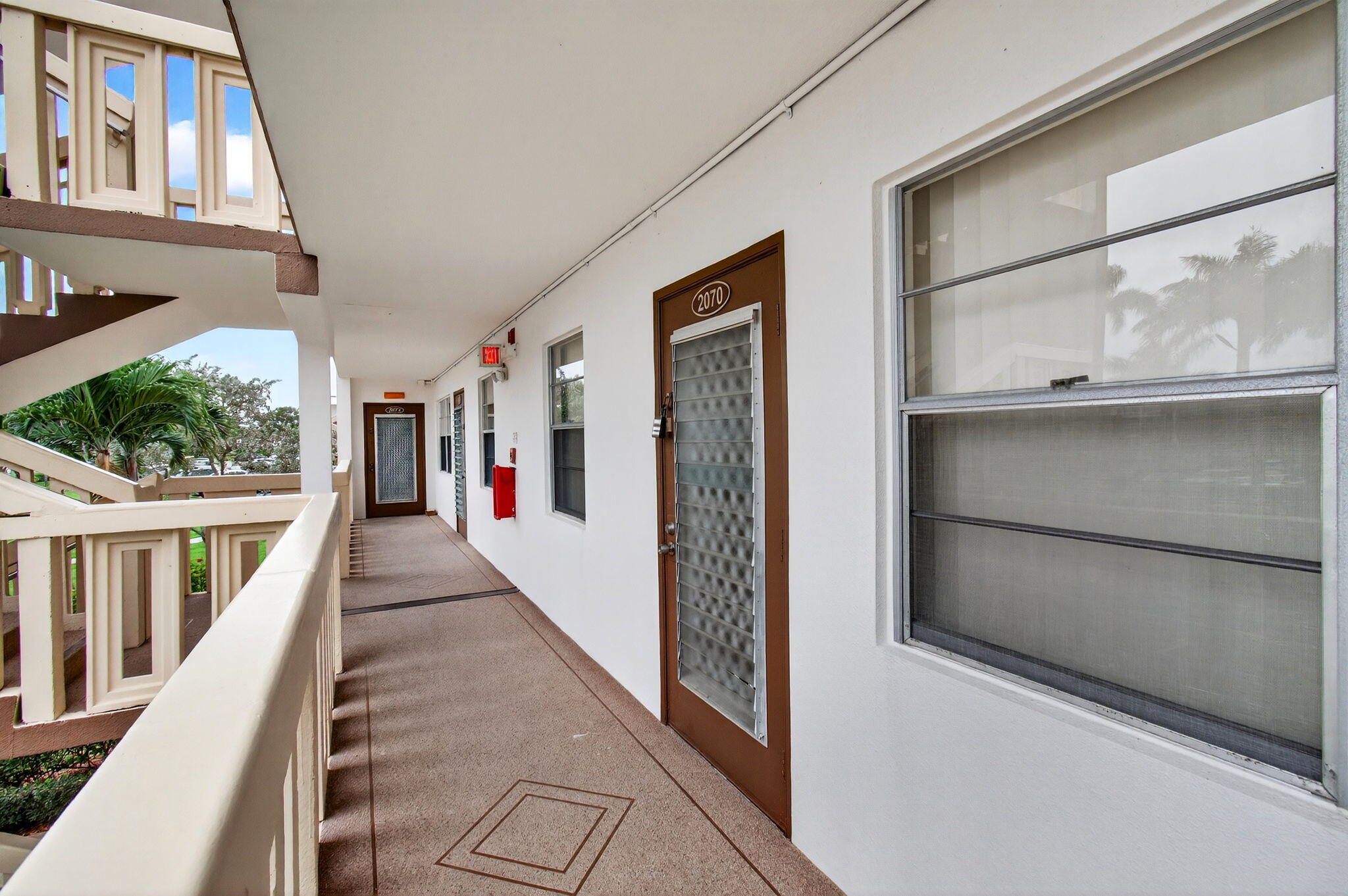 2070 Guildford D Property Photo 5