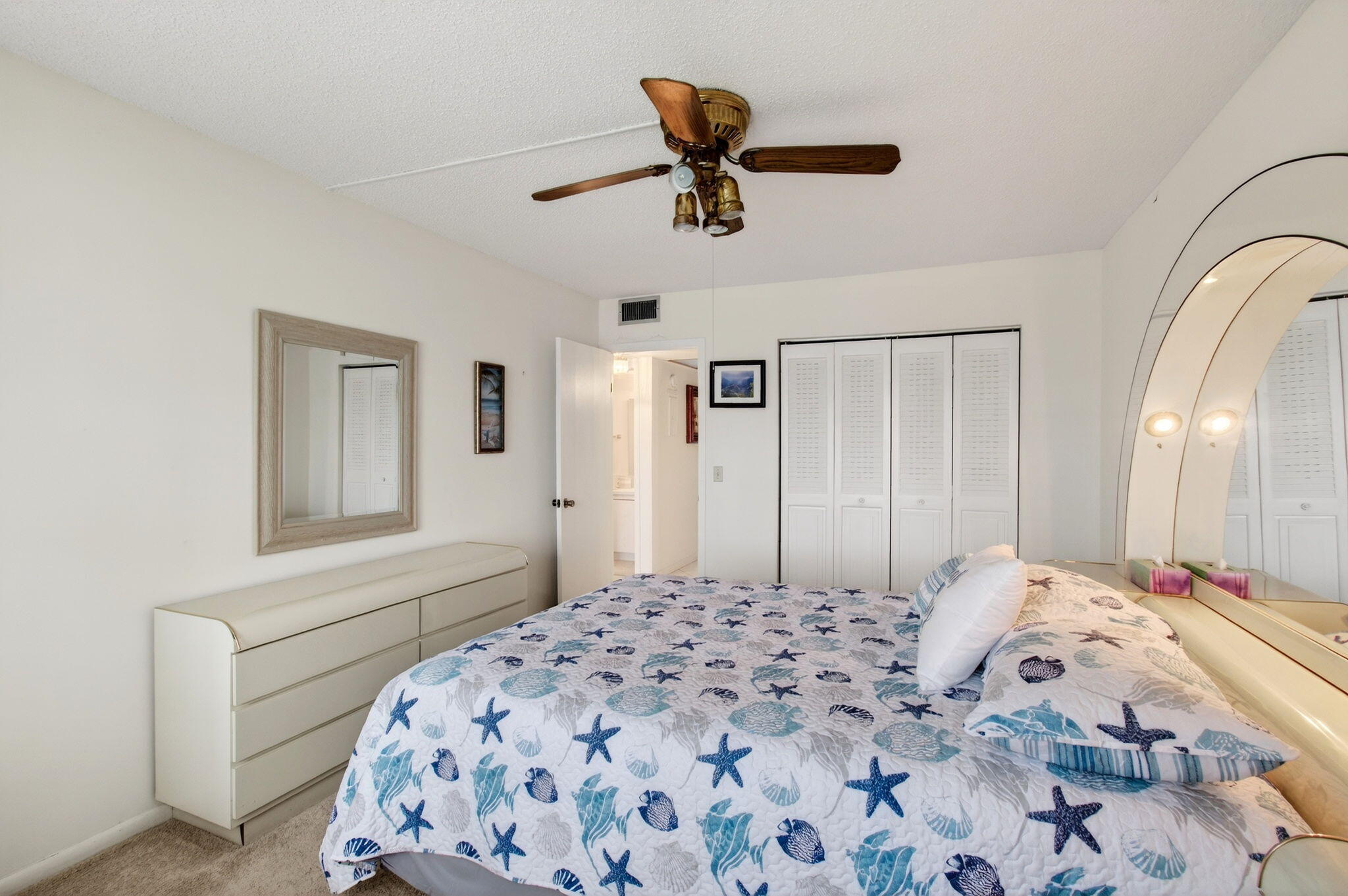 2070 Guildford D Property Photo 28