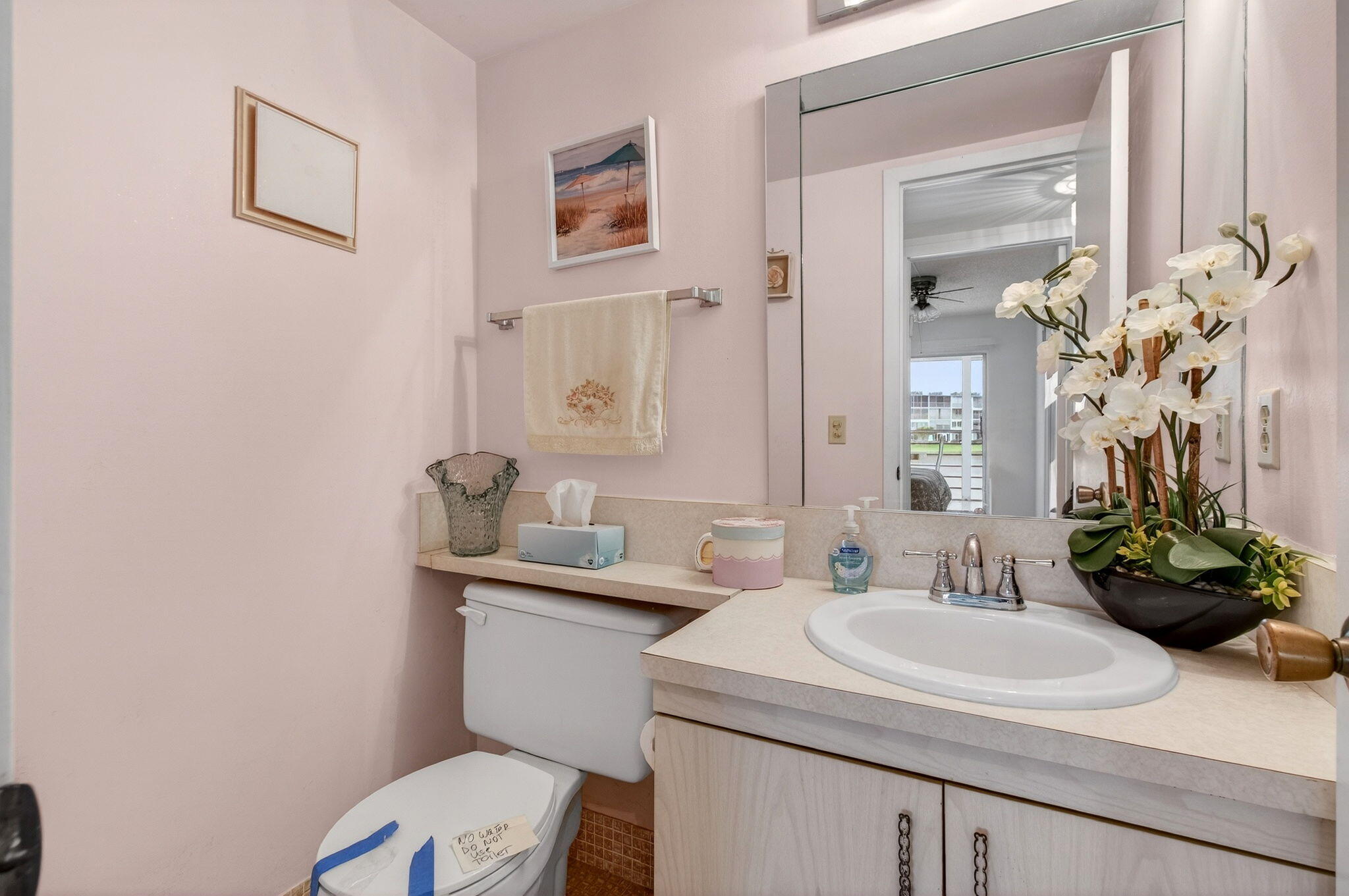 2070 Guildford D Property Photo 33