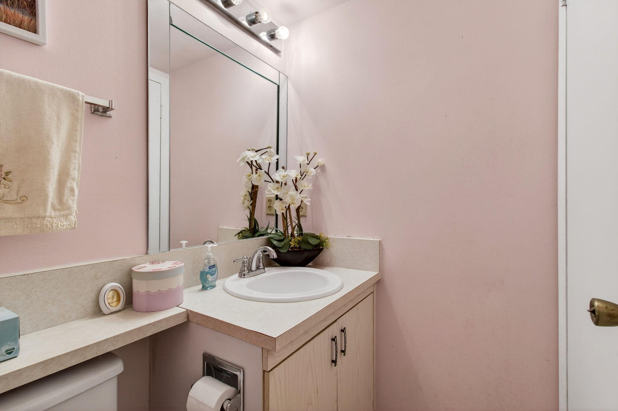 2070 Guildford D Property Photo 34