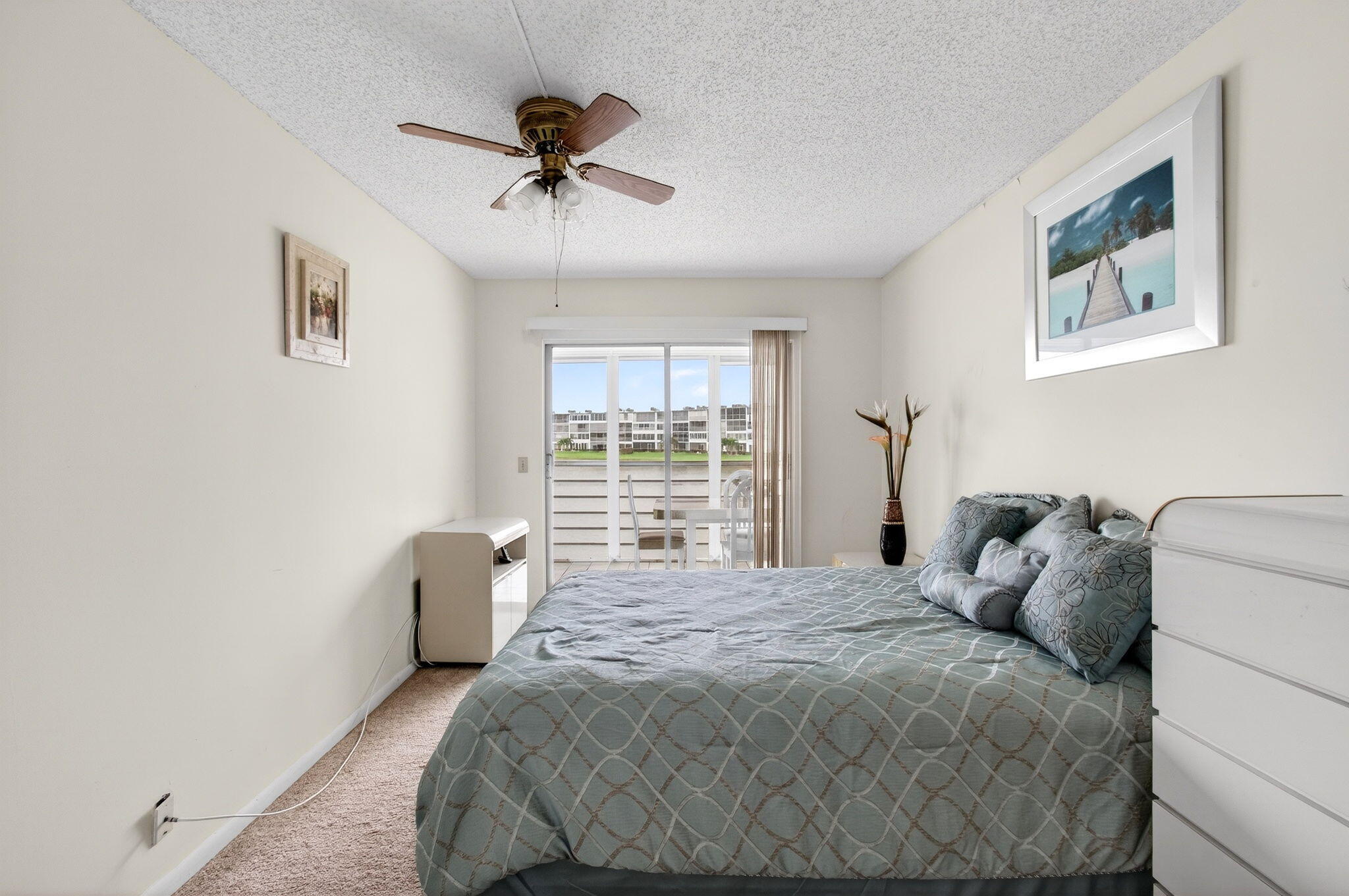 2070 Guildford D Property Photo 36