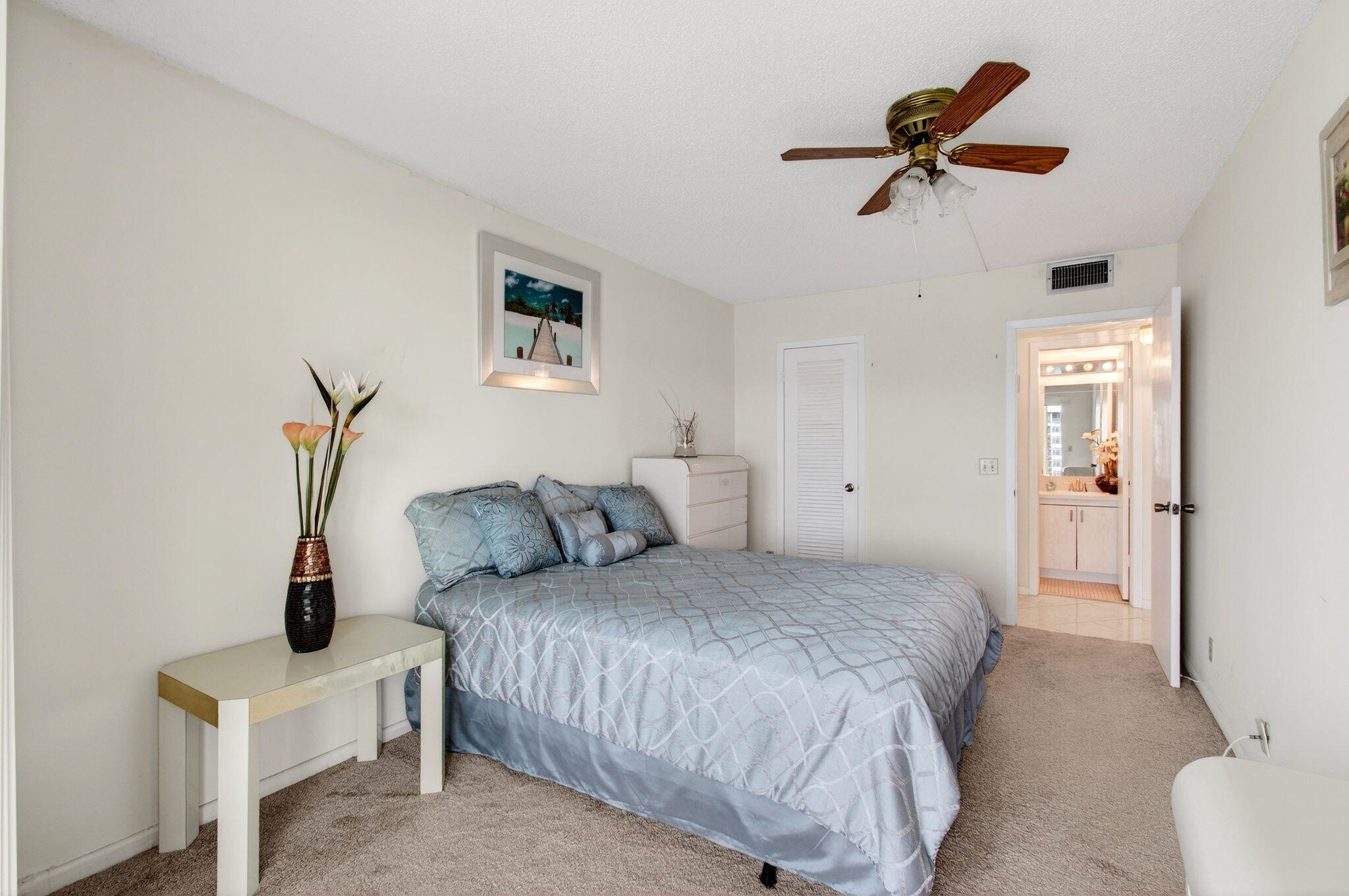 2070 Guildford D Property Photo 37
