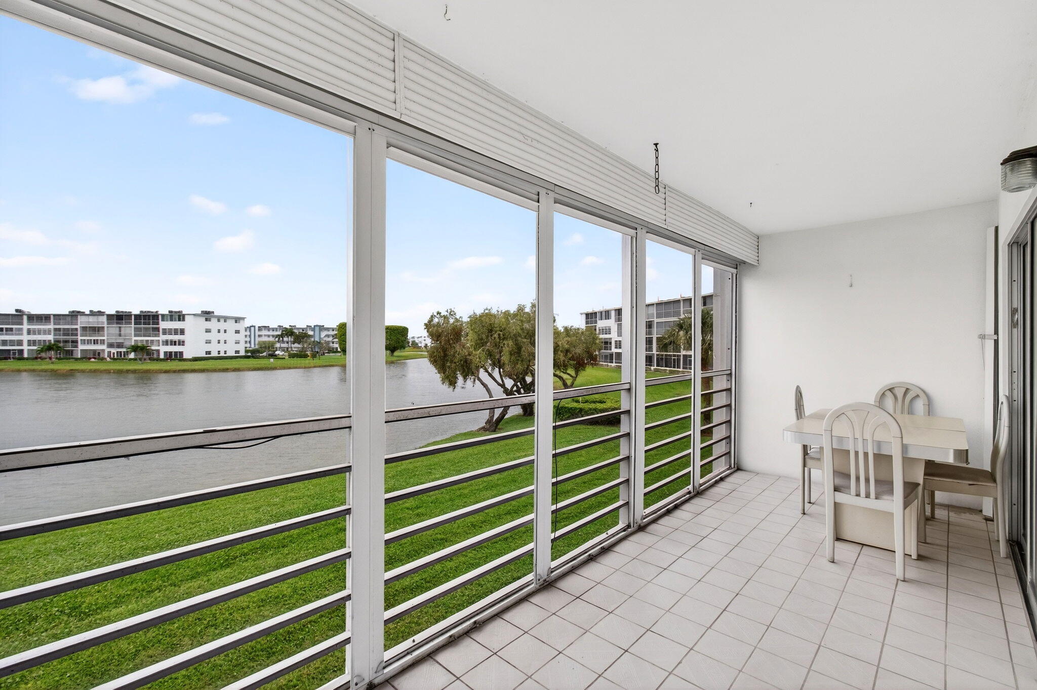 2070 Guildford D Property Photo 40