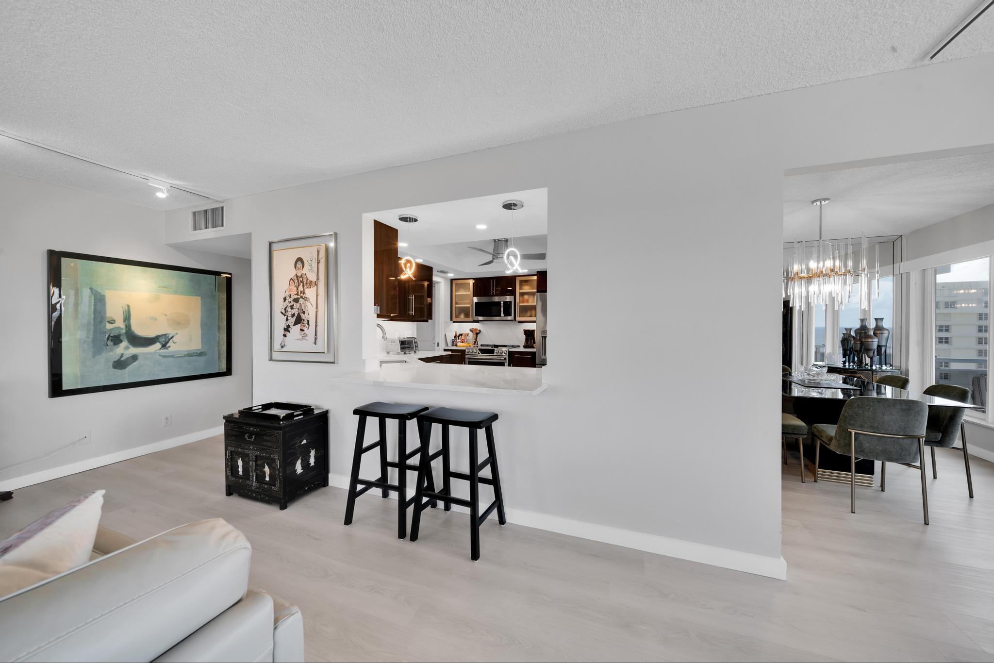 2066 N Ocean Boulevard 12ne Property Photo 9
