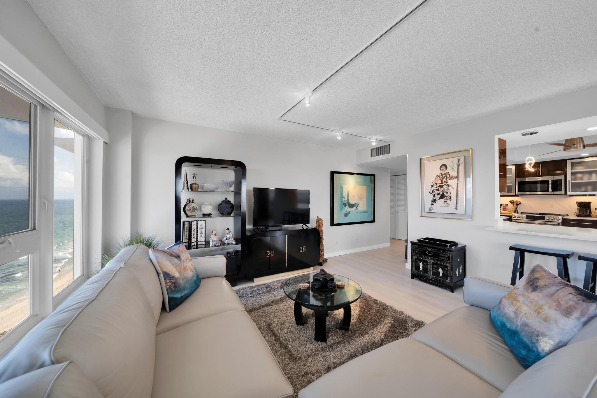 2066 N Ocean Boulevard 12ne Property Photo 11