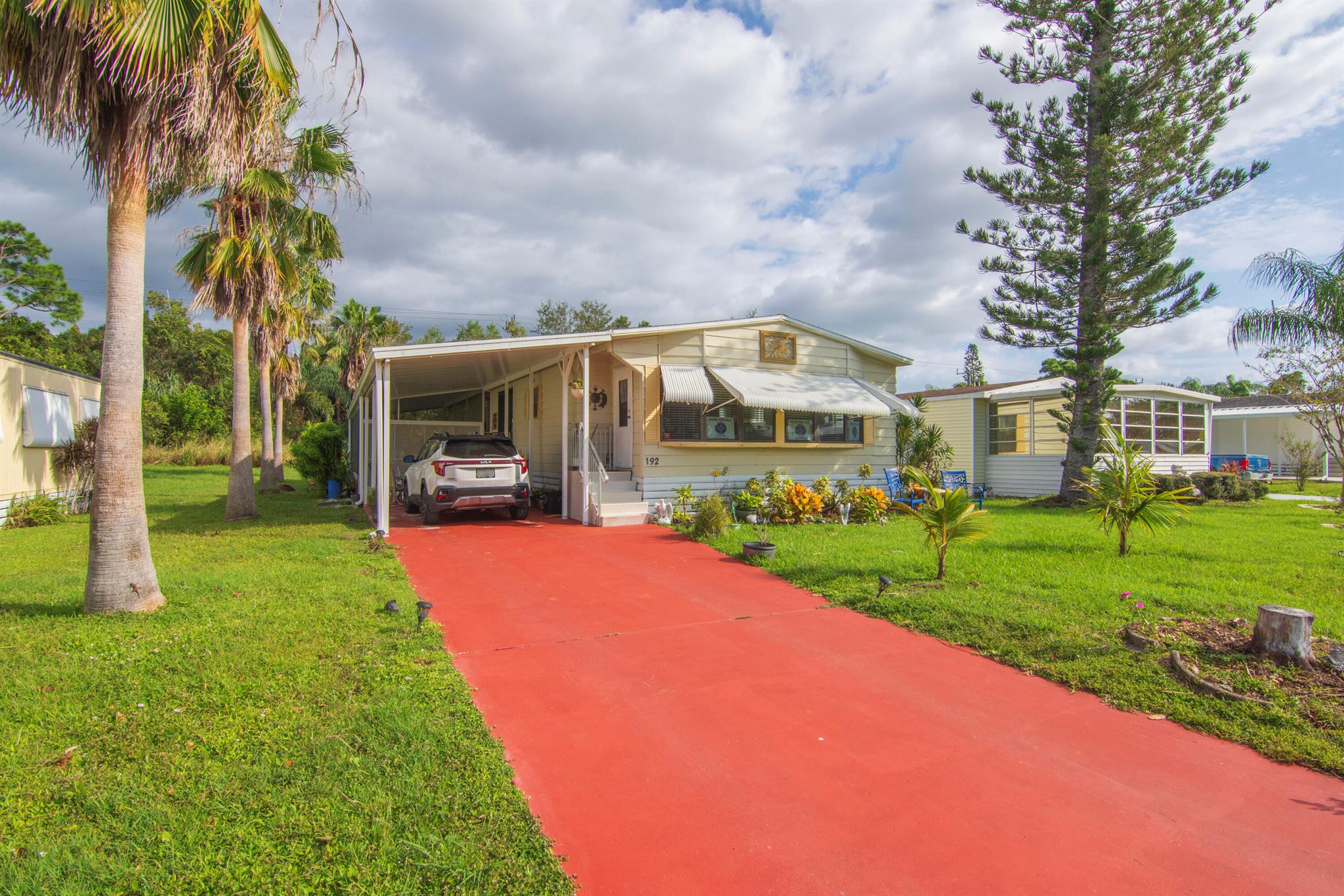 192 W Caribbean Property Photo