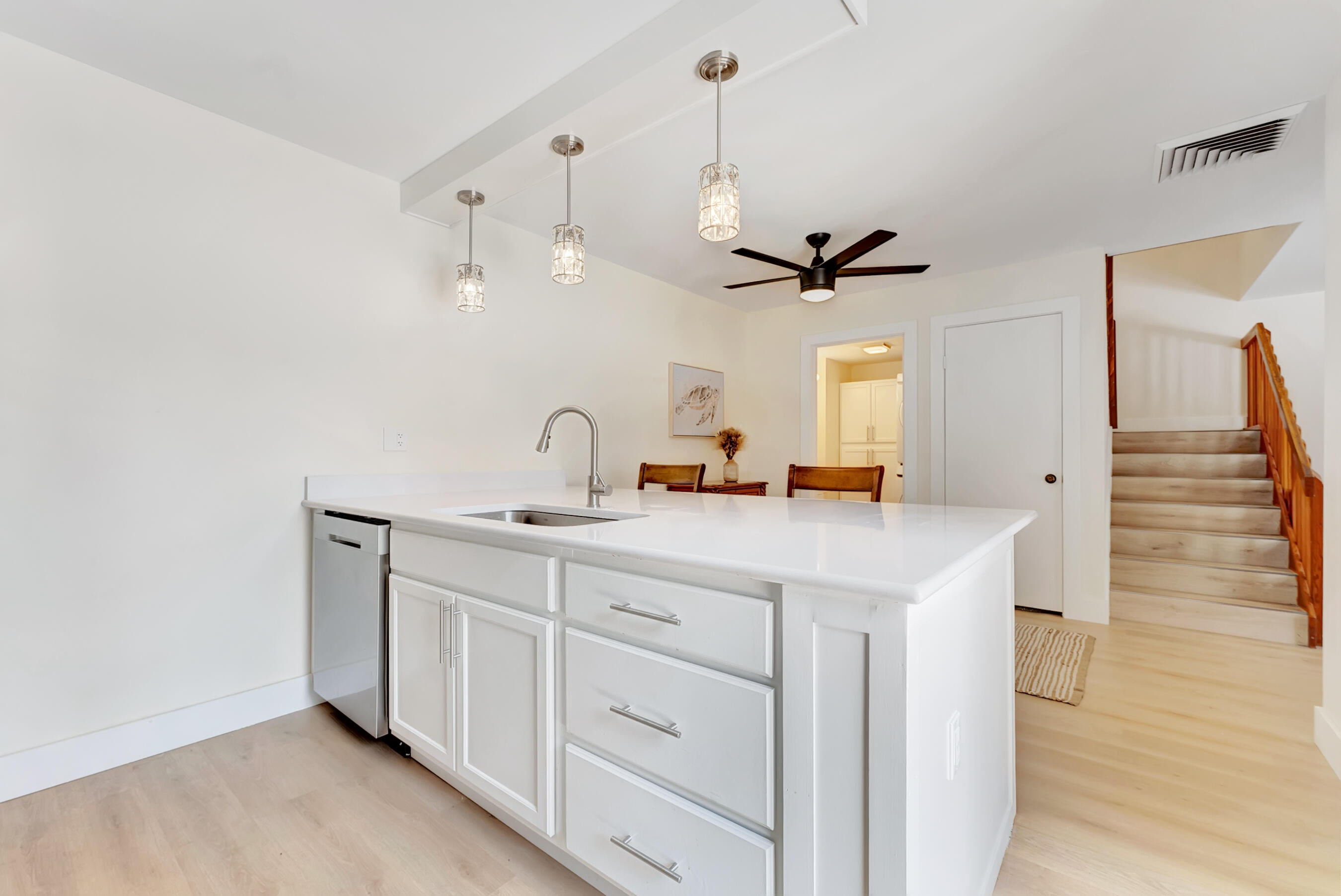 3050 30th Court Property Photo 8