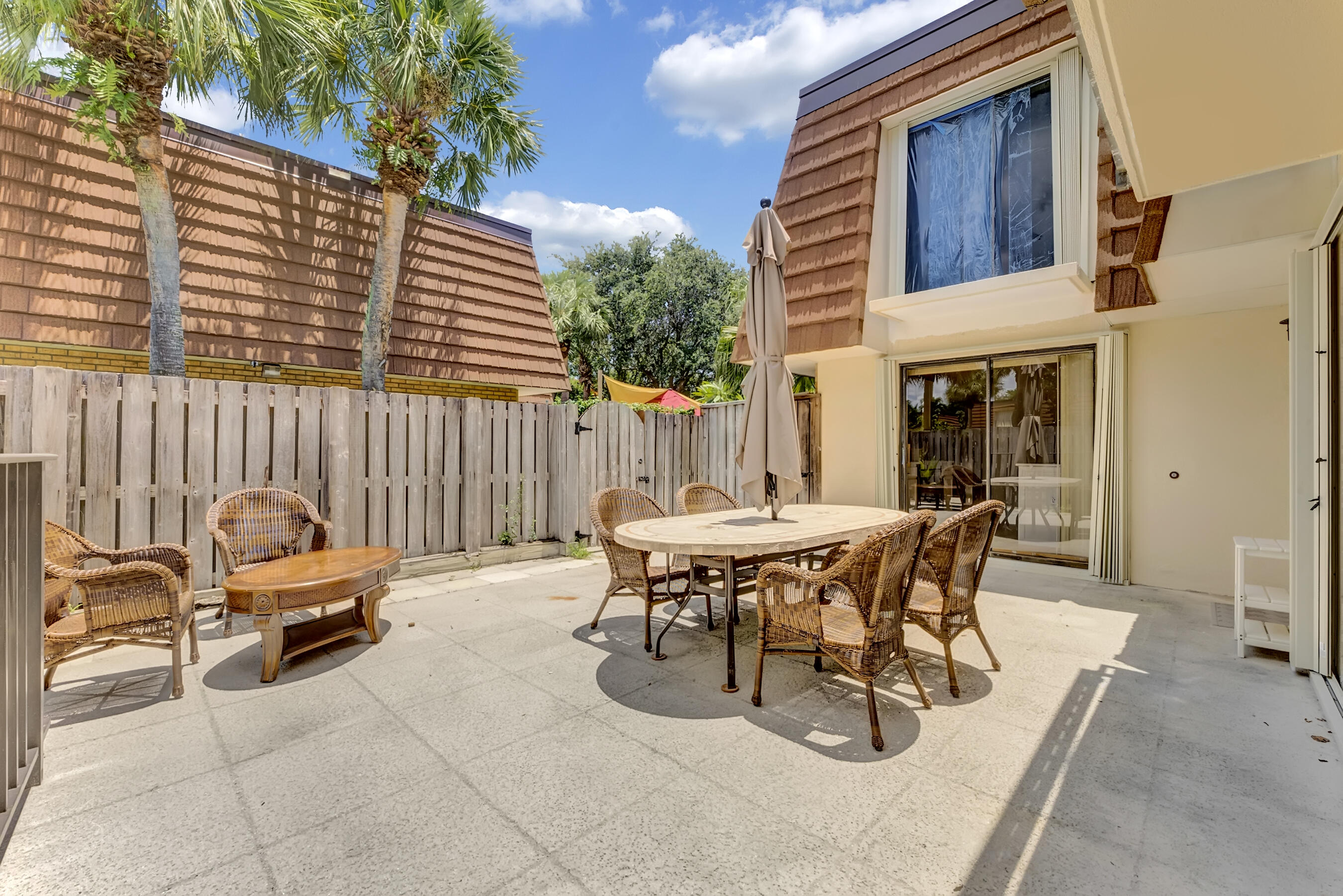 3050 30th Court Property Photo 24